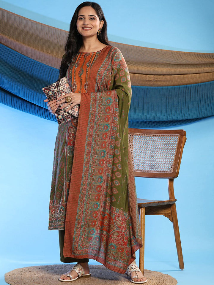 Mamicha Women Floral Embroidered Regular Pure Cotton Kurta with Trousers & With Dupatta