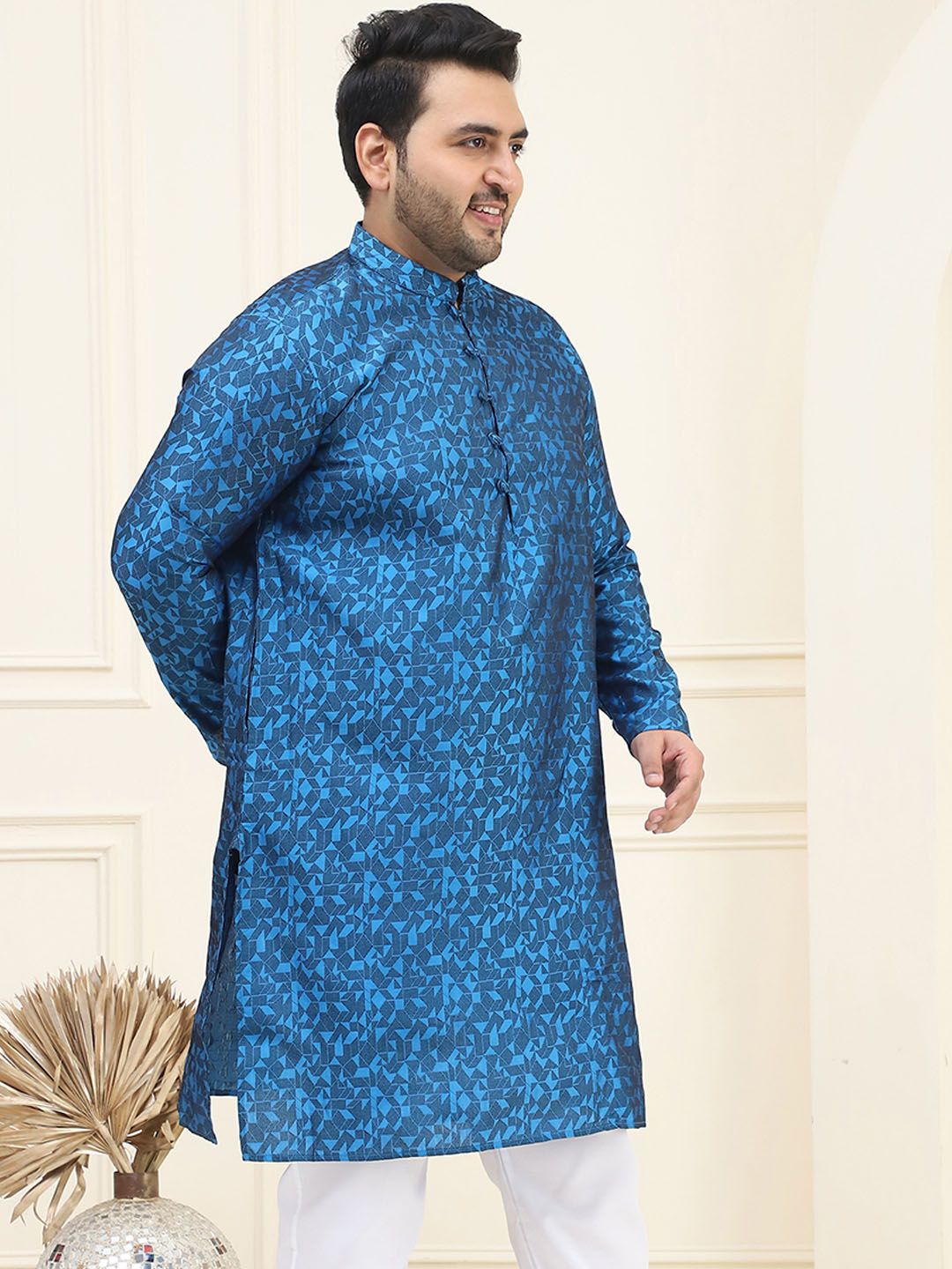 SOJANYA PLUS Size Geometric Mandarin Collar Straight Kurta
