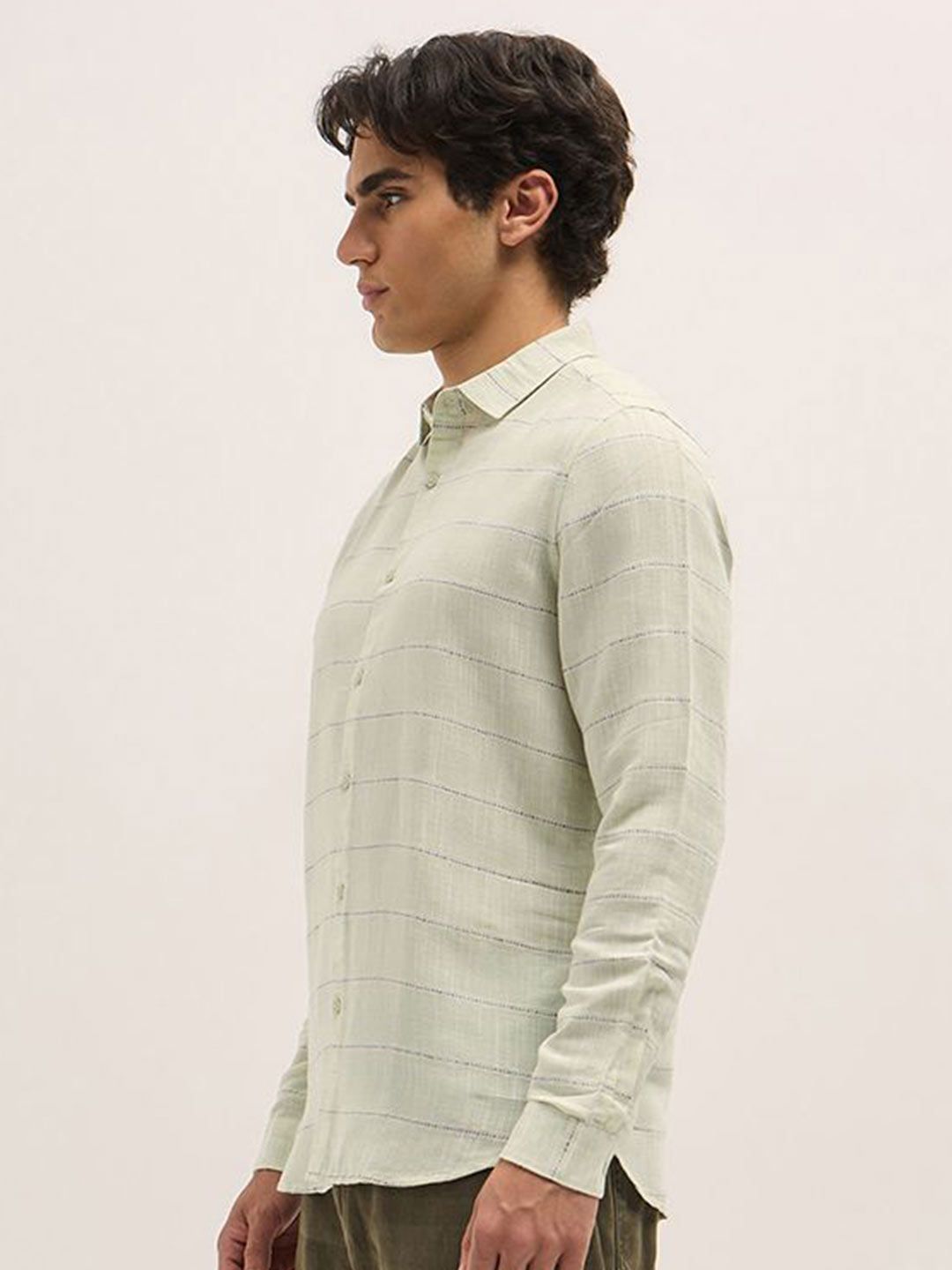 THE BEAR HOUSE Men Slim Fit Horizontal Stripes Opaque Striped Casual Shirt