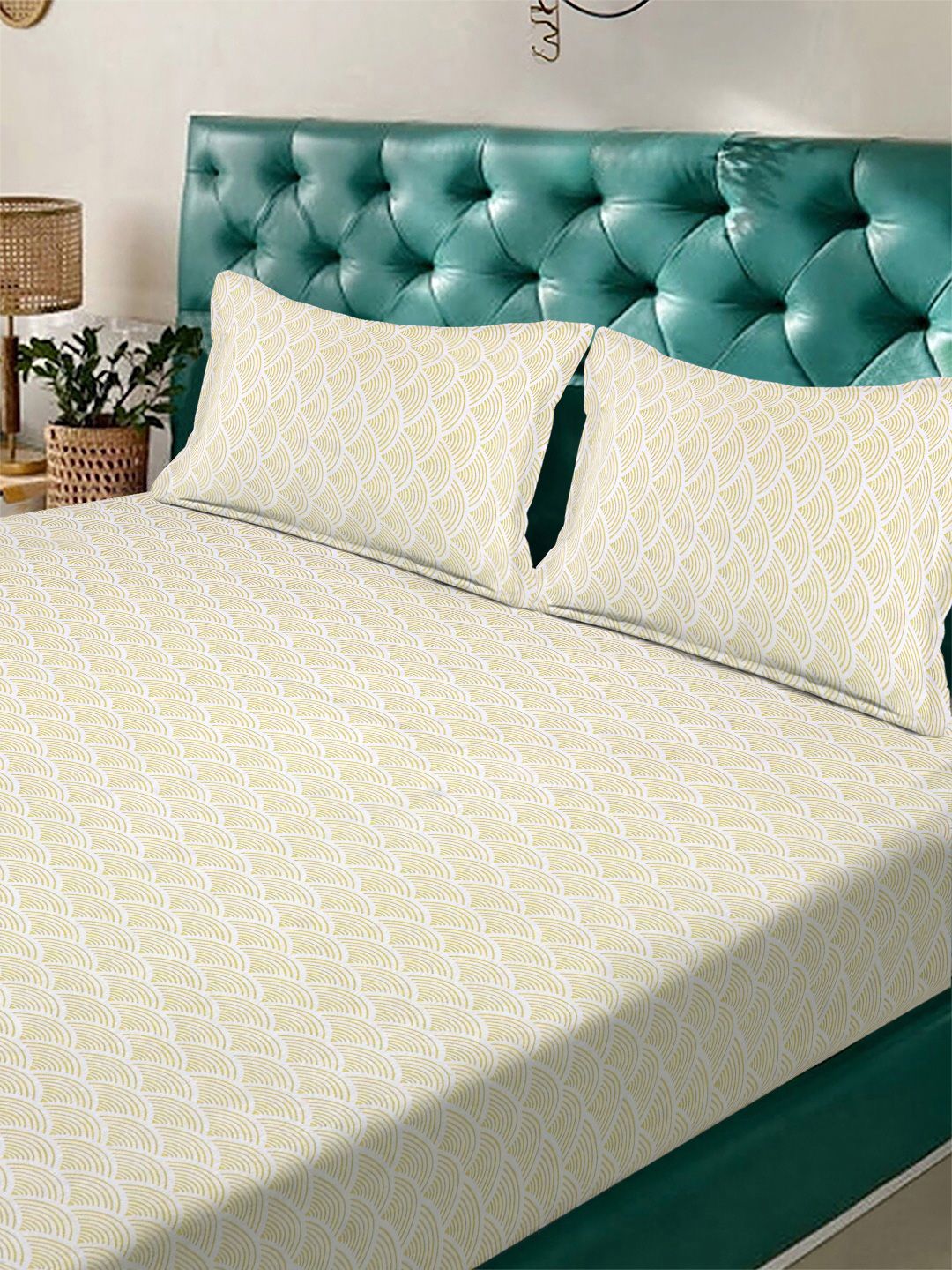 Aura Beige & White Geometric Printed 300 TC Set Cadar King 2.5 x 2.25 m