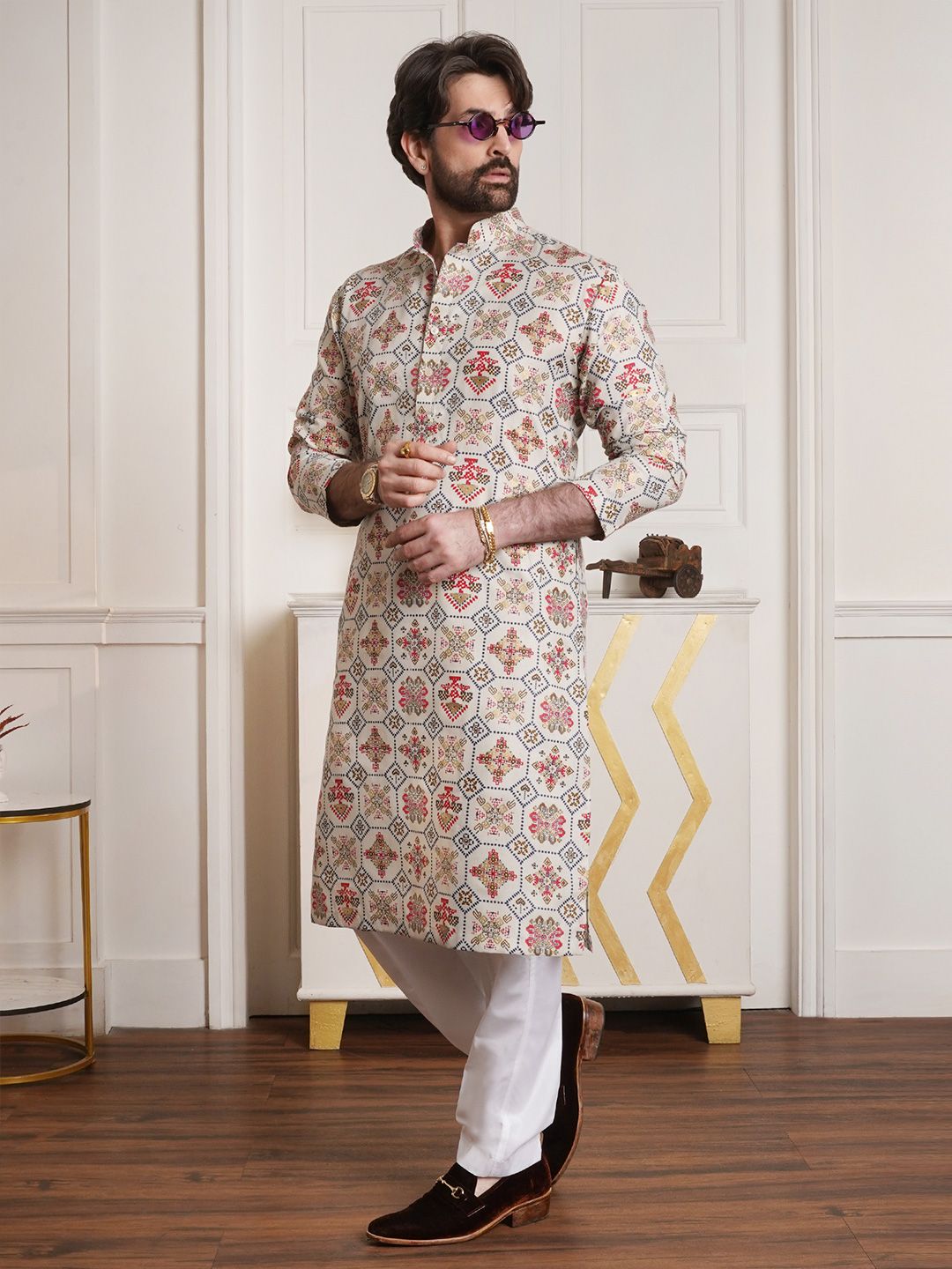 SOJANYA Ethnic Motifs Printed Mandarin Collar Kurta With Pyjamas