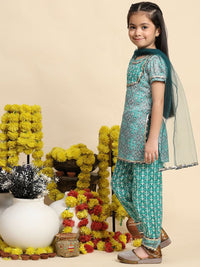 Cutiekins Boys Ethnic Motifs Printed A-Line Cotton Kurta with Salwar & With Dupatta