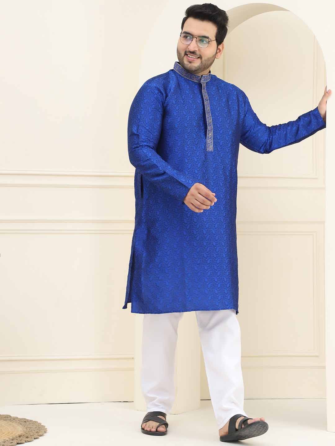 SOJANYA PLUS Ethnic Motifs Woven Design Band Collar Silk Straight Kurta