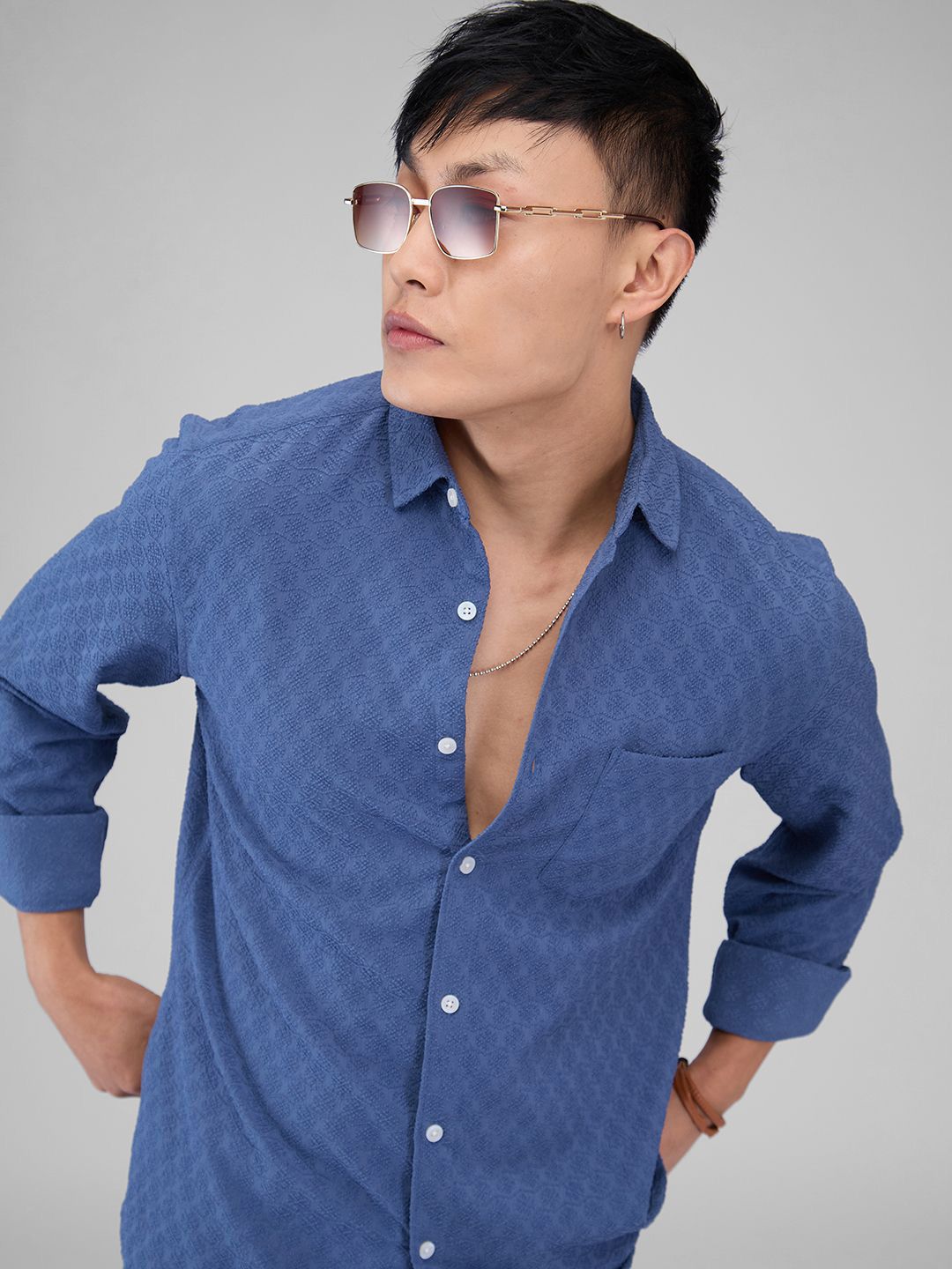 VASTRADO Men Classic Spread Collar Textured Solid Slim Fit Casual Shirt