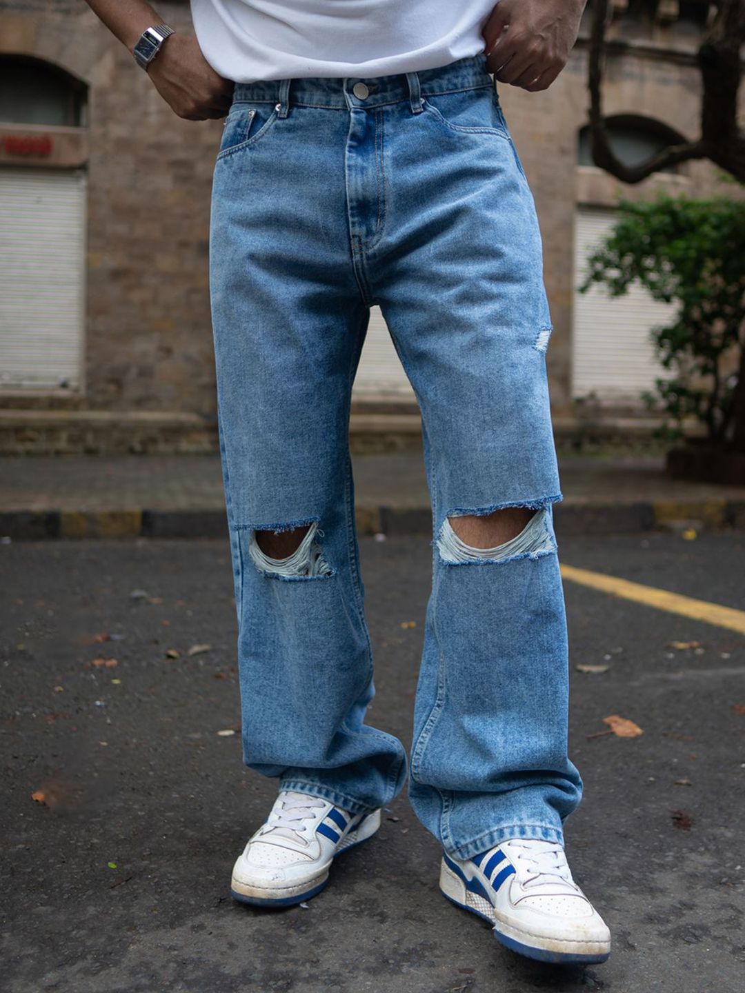 Powerlook Men Cotton Relaxed Fit Slash Knee Jeans