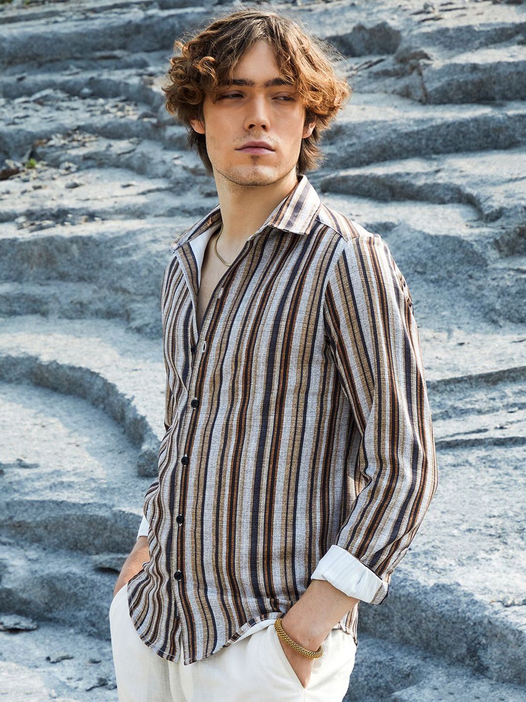 Campus Sutra Men Comfort Striped Casual Shirt