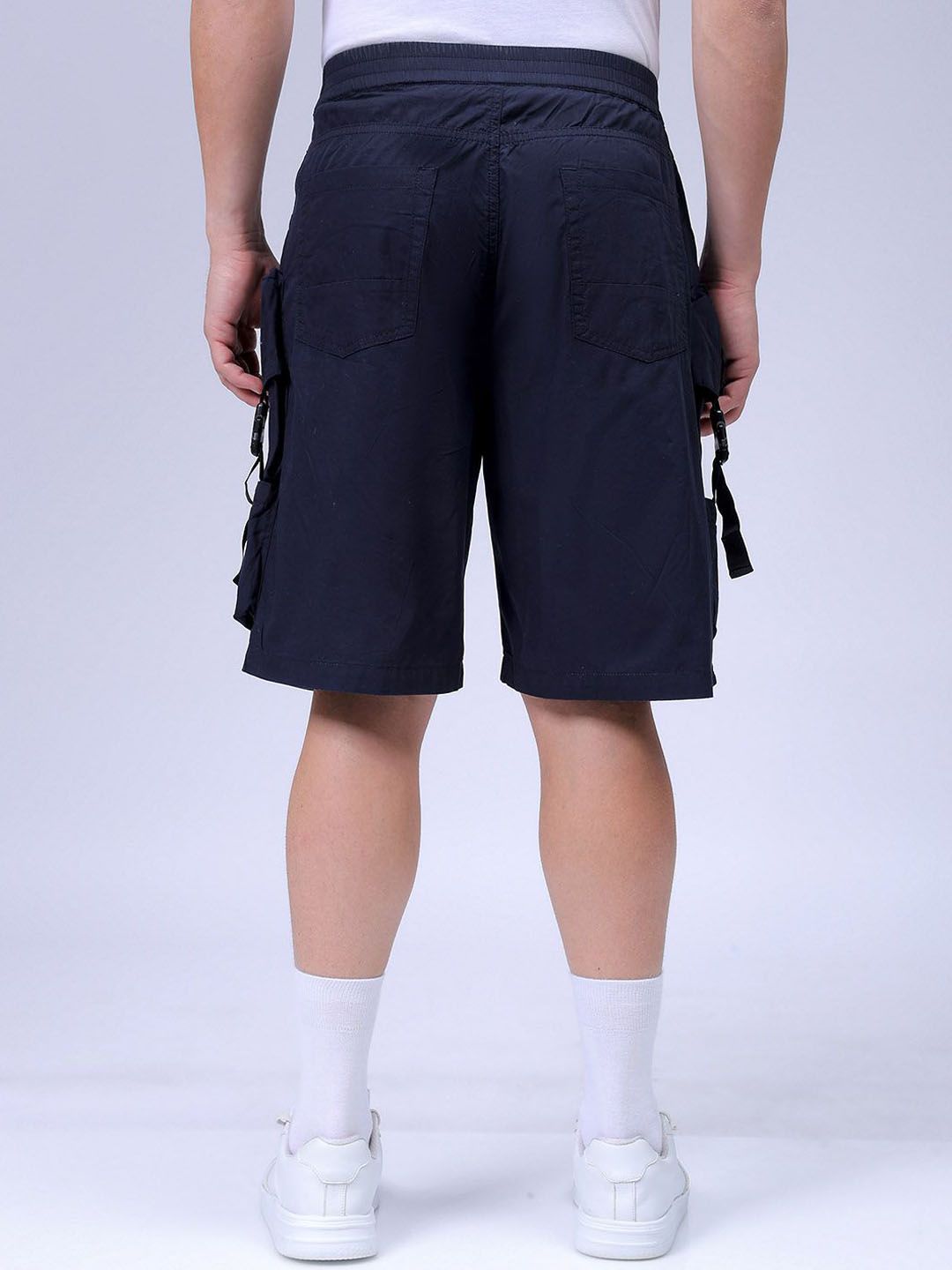 The Indian Garage Co Men Relaxed Fit Pure Cotton Utility Cargo Shorts