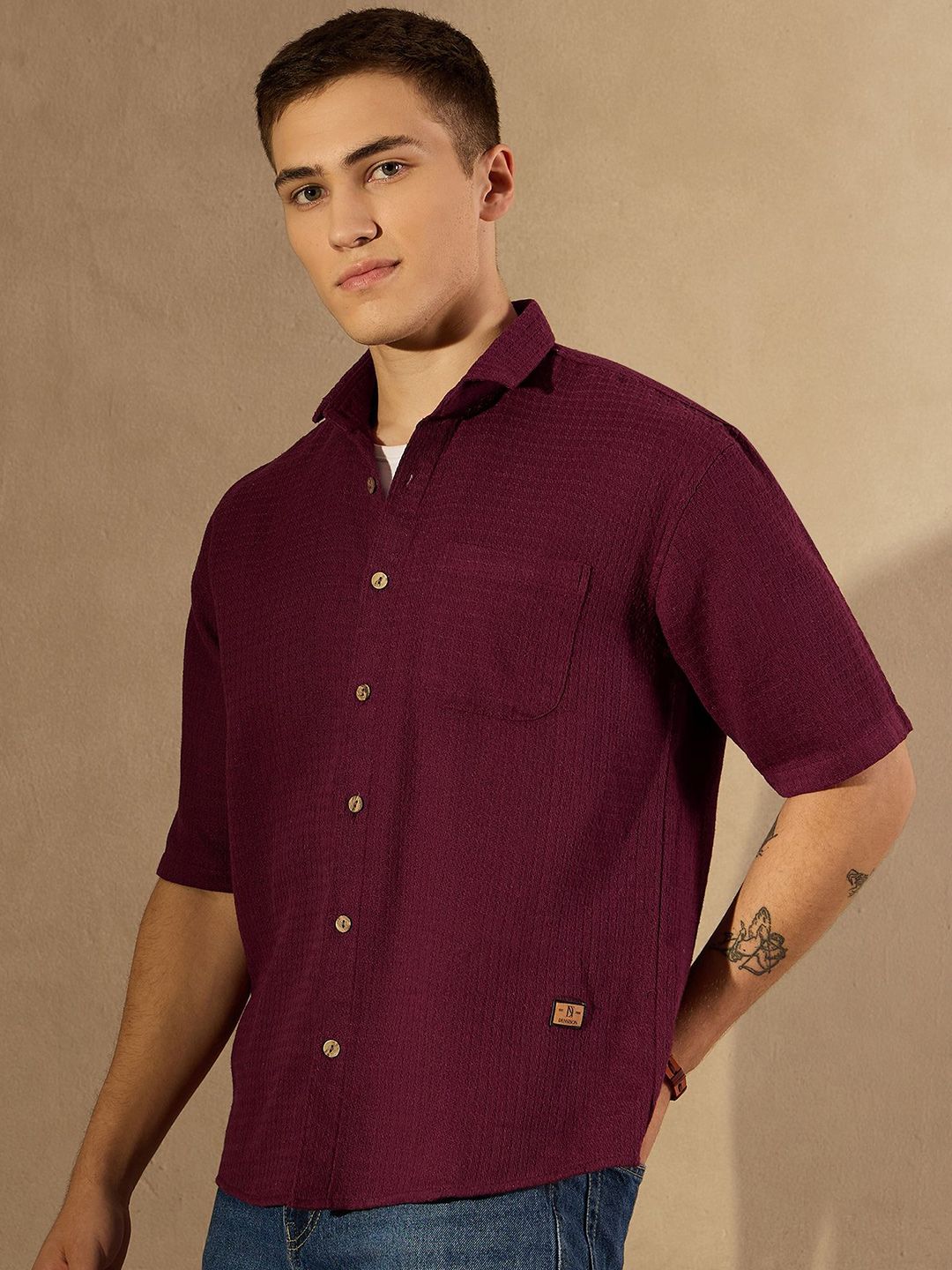 DENNISON Men Smart Spread Collar Solid Cotton Oversized Casual Shirt