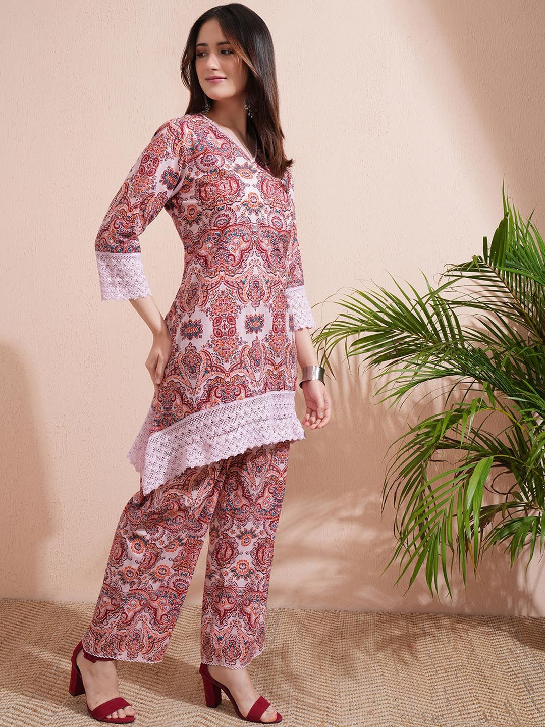 Vishudh Pink Printed V-Neck Three-Quarter Sleeves Pure Cotton Top With Trouser