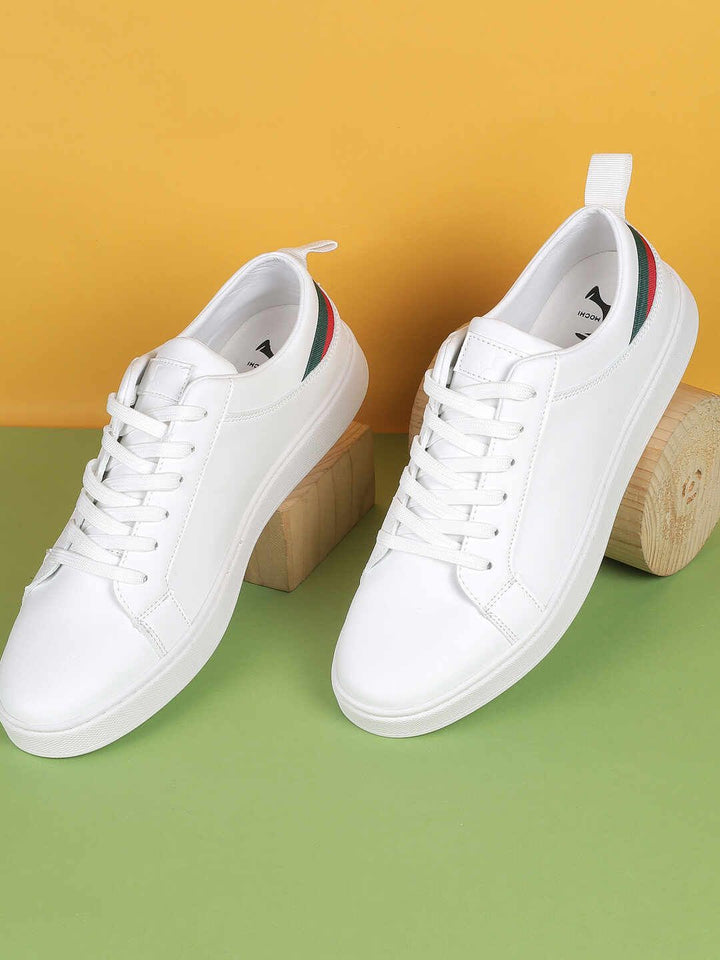 Mochi Men Colourblocked Lace-Ups Sneakers