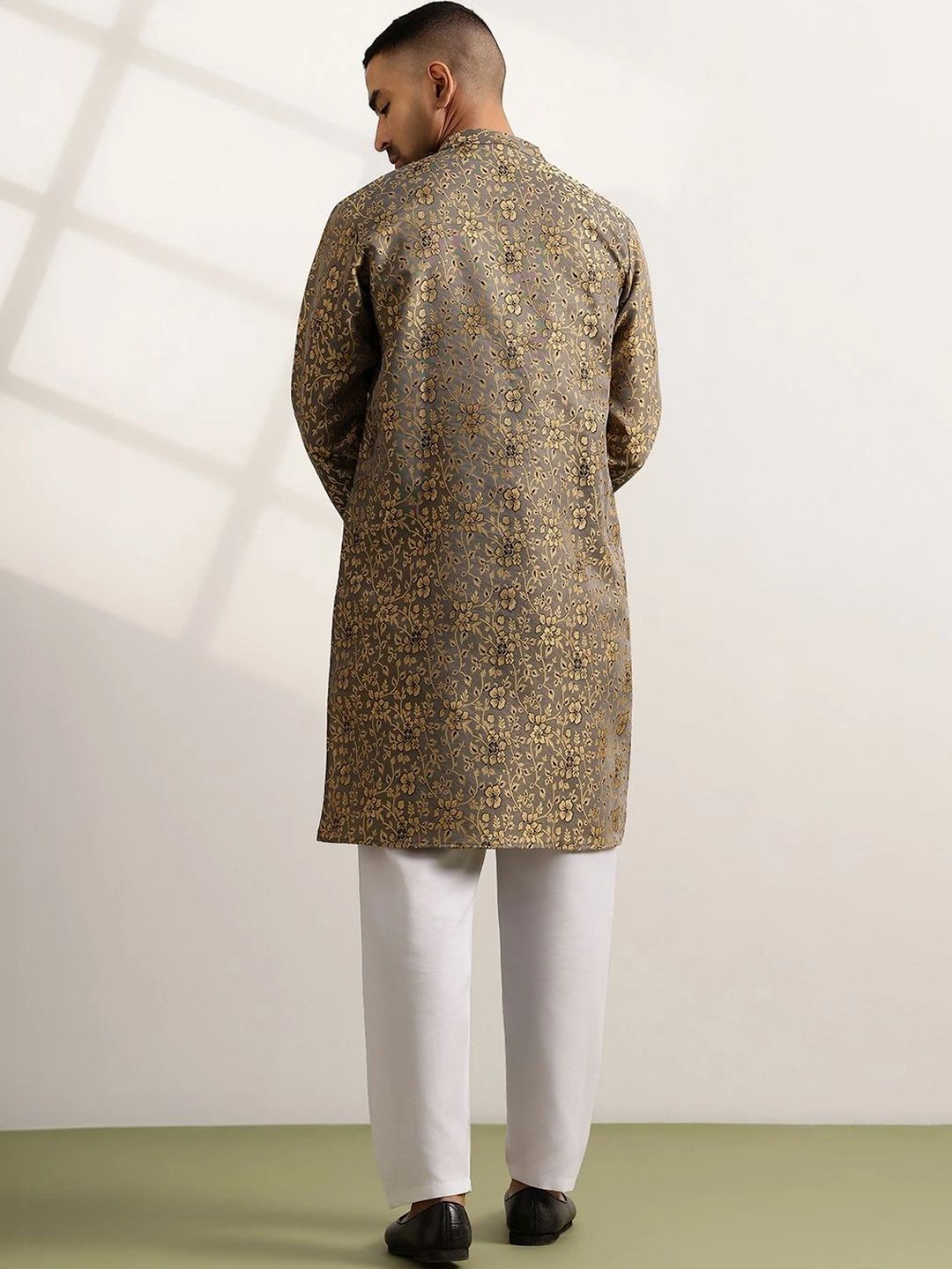 Anouk Men Floral Regular Kurta dengan Piyama
