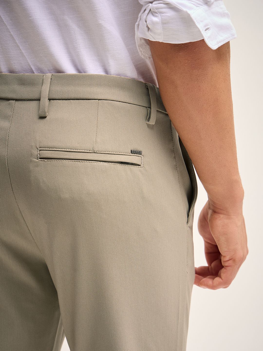 THE BEAR HOUSE Men Slim Fit Mid-Rise Flat-Front Trousers