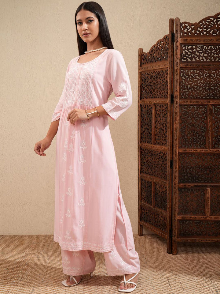Vishudh Ethnic Motifs Embroidered Thread Work Straight Kurta With Palazzos