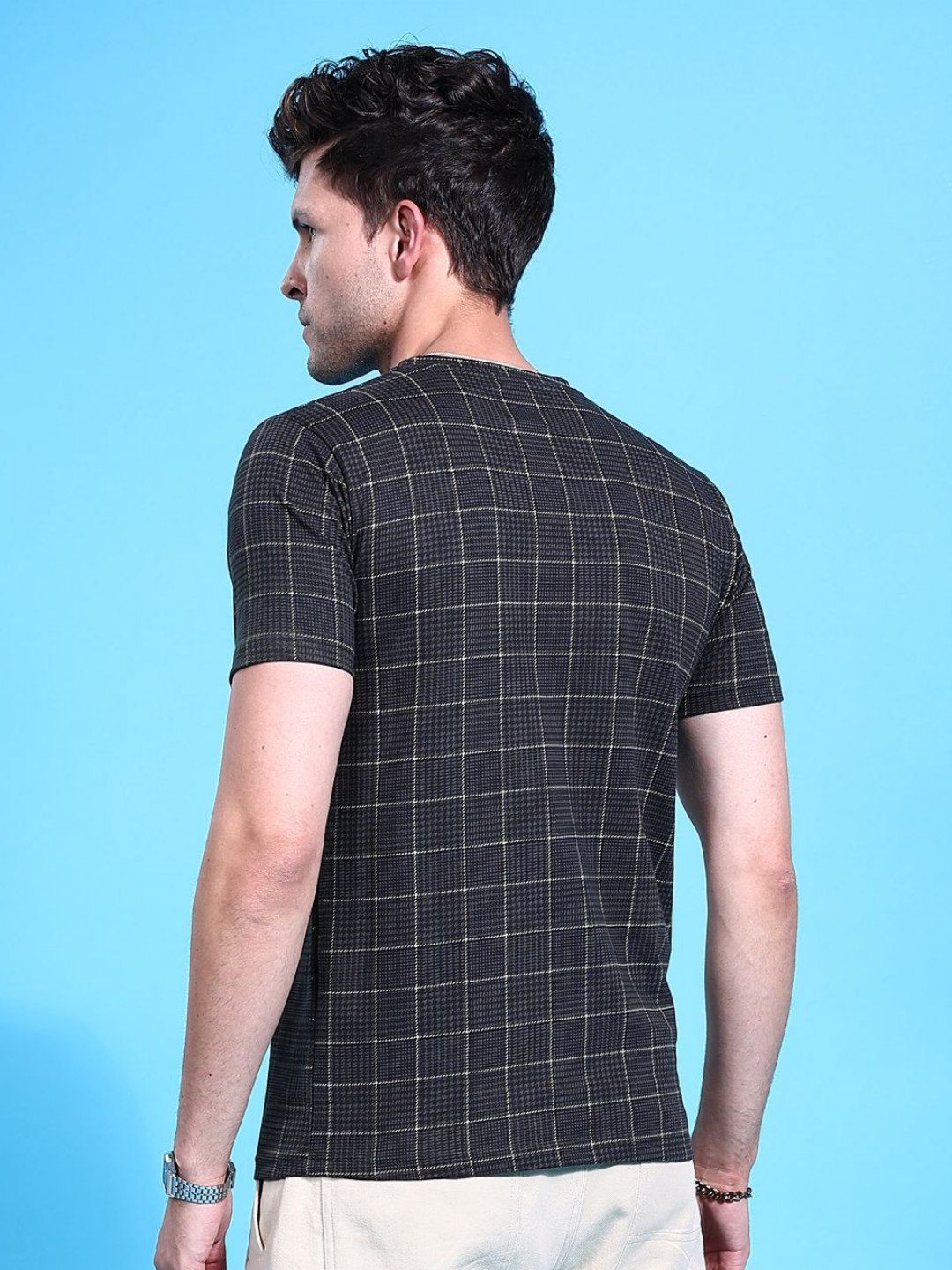 The Indian Garage Co Men Checked Monochrome T-shirt