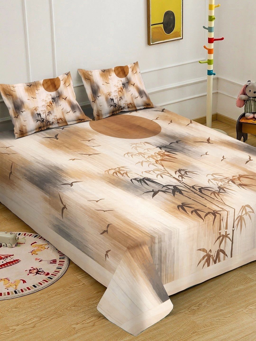 KLOTTHE Beige & Brown Floral 300 TC King Bedsheet with 2 Pillow Covers
