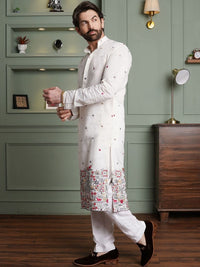 SOJANYA Men Embroidered Thread Work Kurta