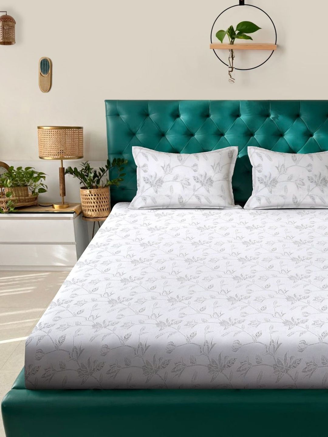 KLOTTHE White Floral Printed Fitted 400 TC Cotton Super King Bedsheet With 2 Pillow Covers