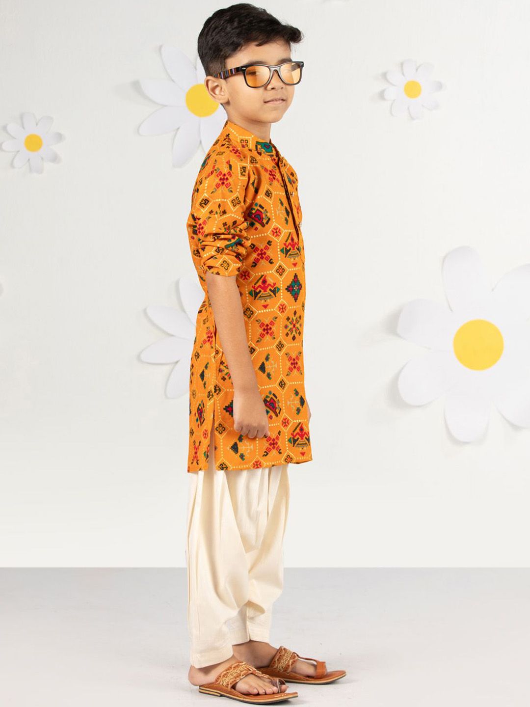 VASTRAMAY Boys Geometric Printed Kurta with Patiala
