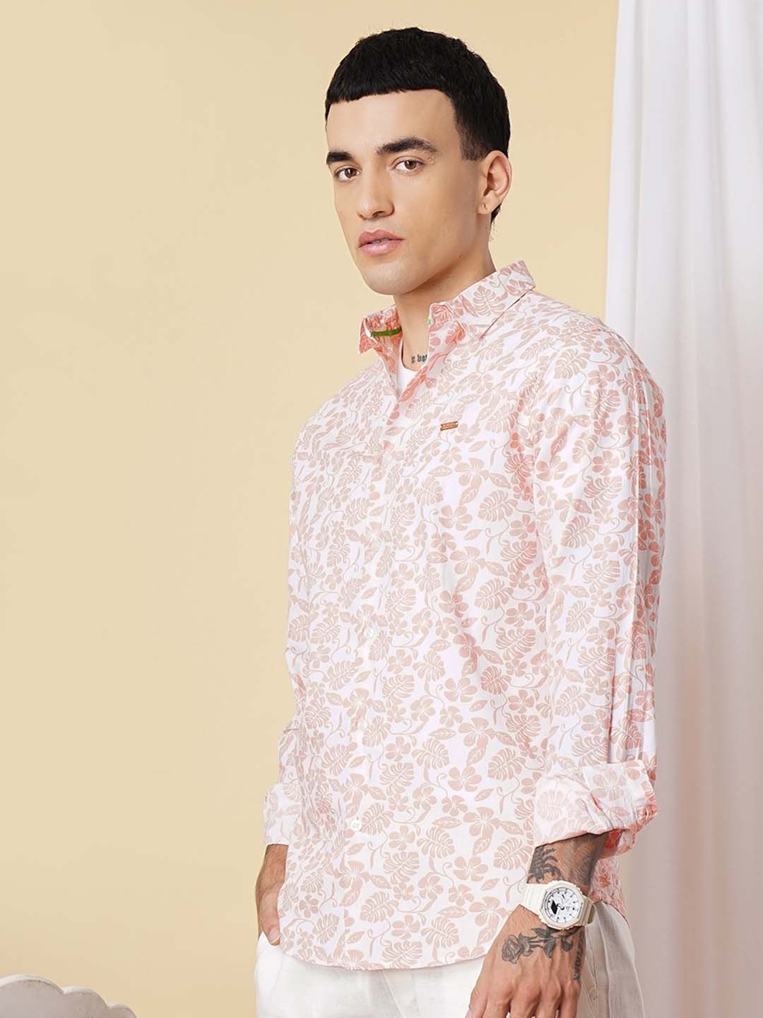 The Indian Garage Co Men White & Peach-Coloured Floral Printed Casual Shirt