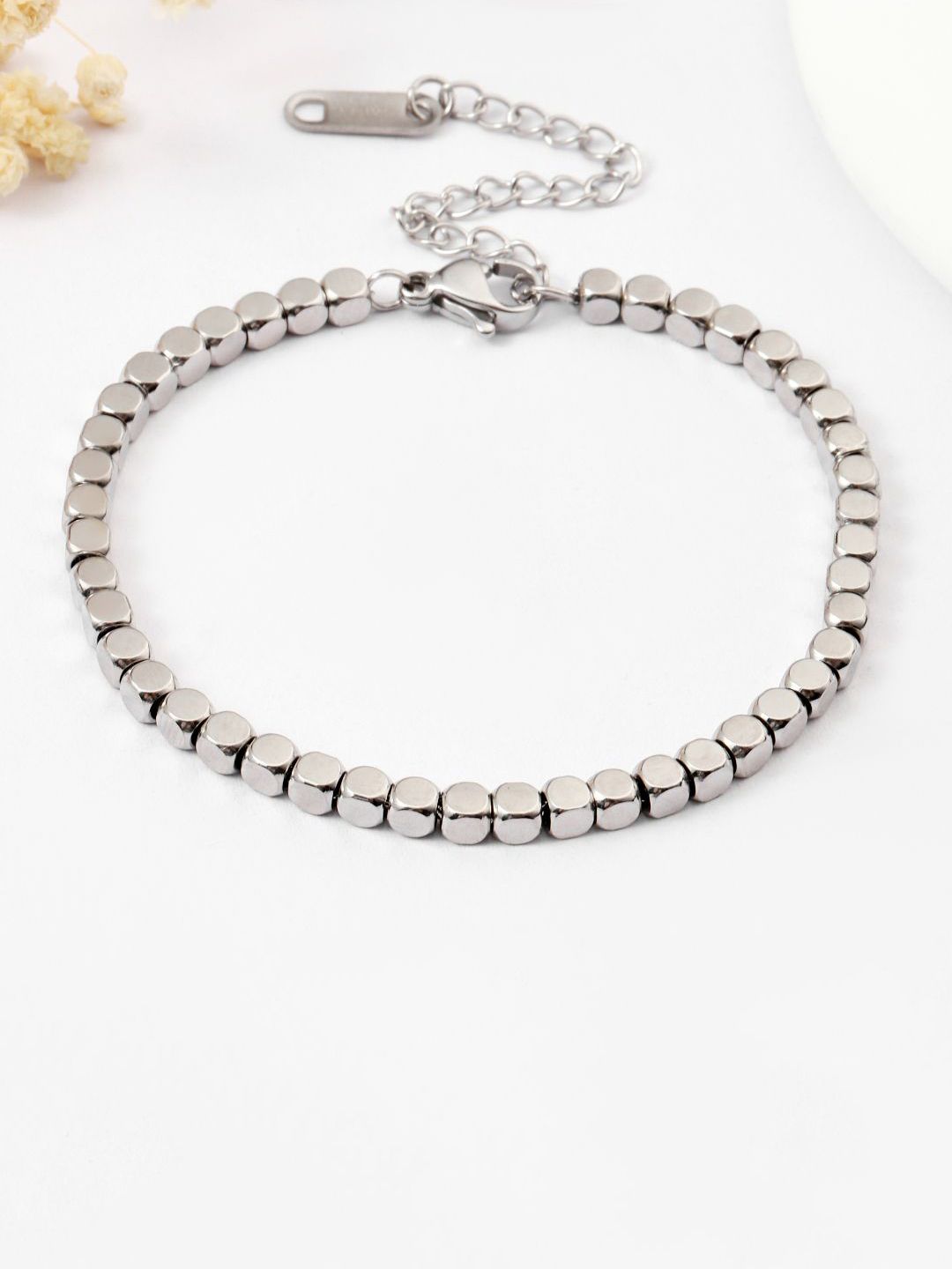Gelang Pesona Wanita Asin
