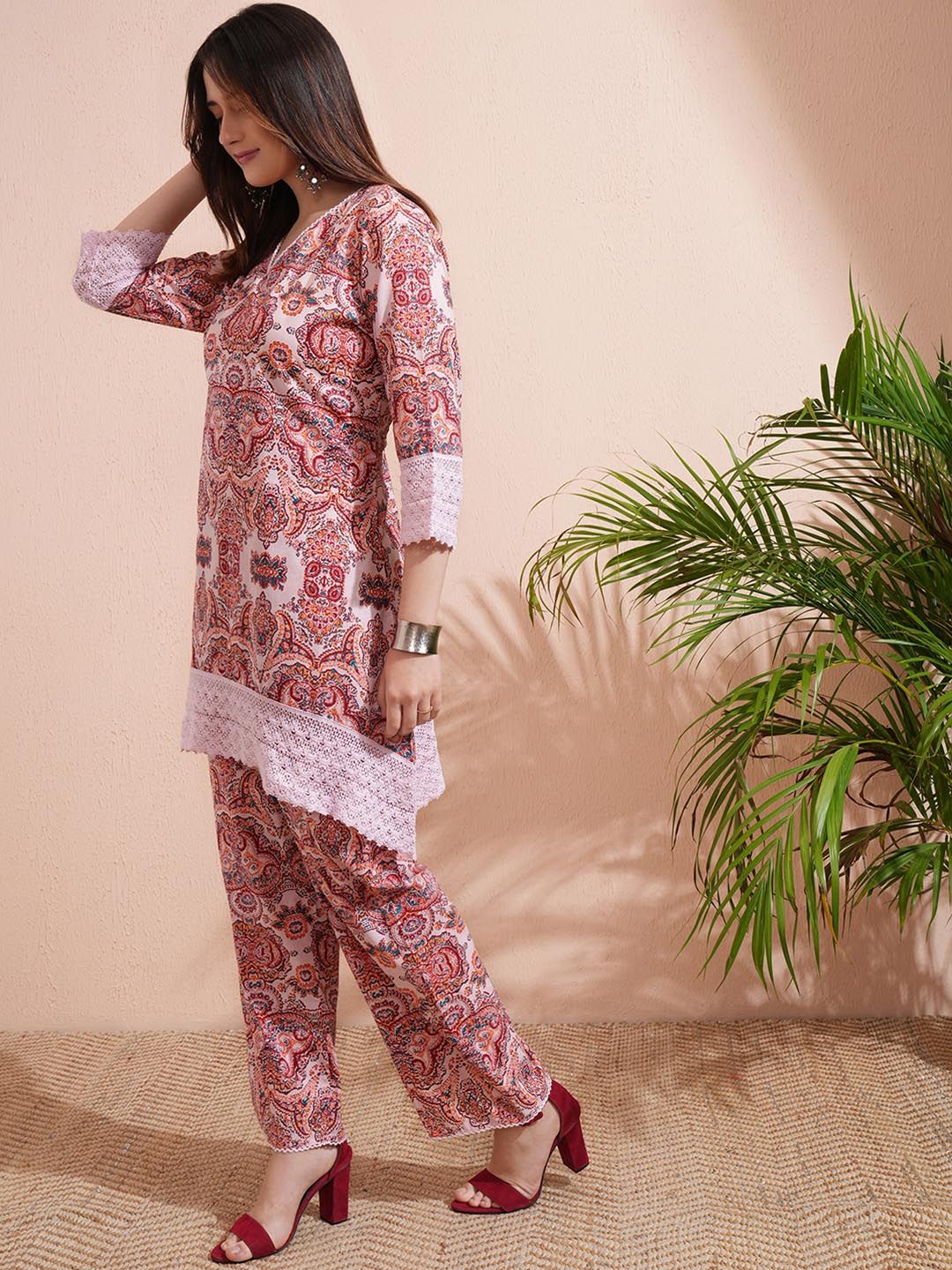 Vishudh Pink Printed V-Neck Three-Quarter Sleeves Pure Cotton Top With Trouser