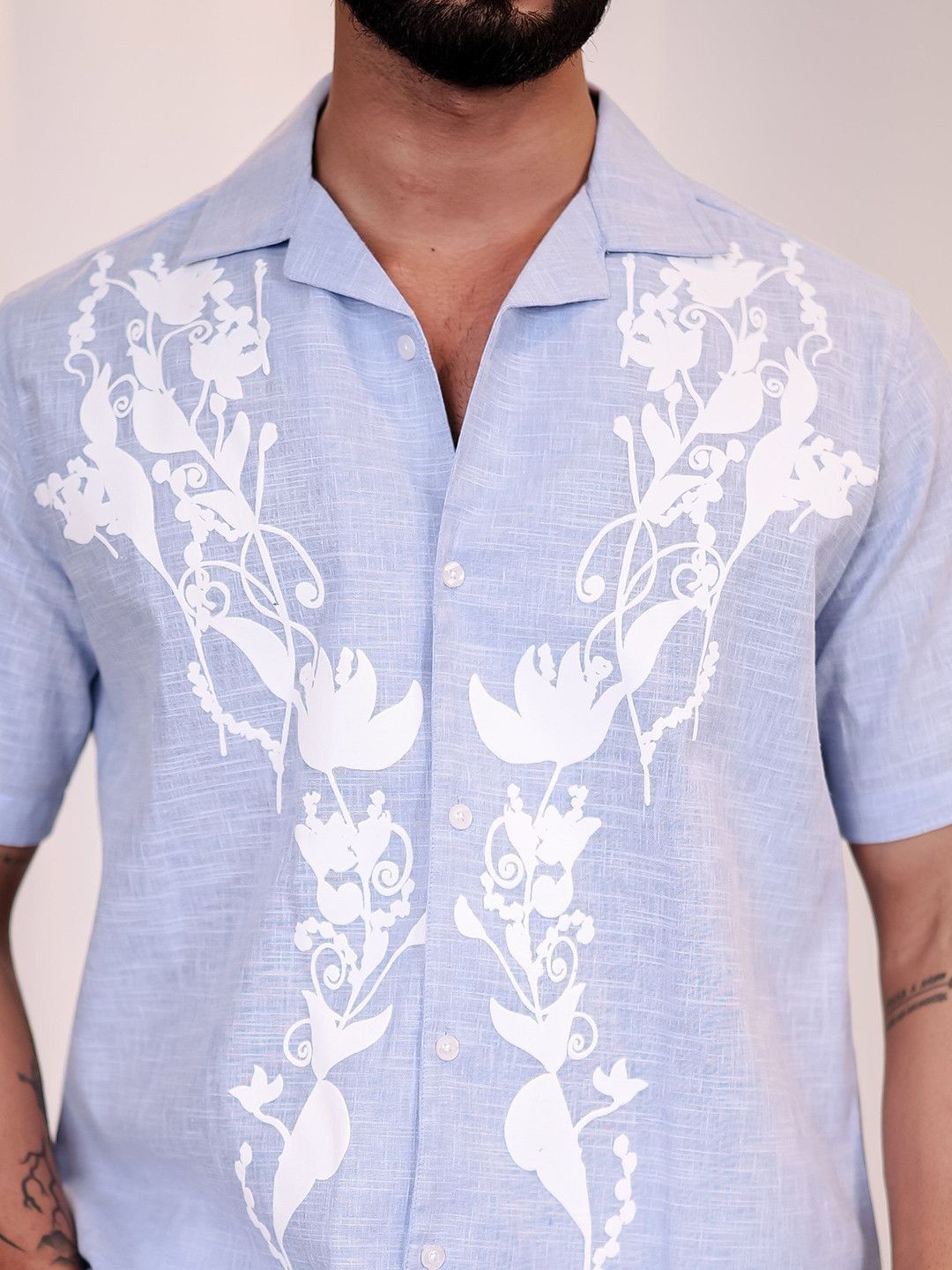 Eszett Floral Printed Short Sleeves Spread Collar Pure Cotton Regular Fit Casual Shirt