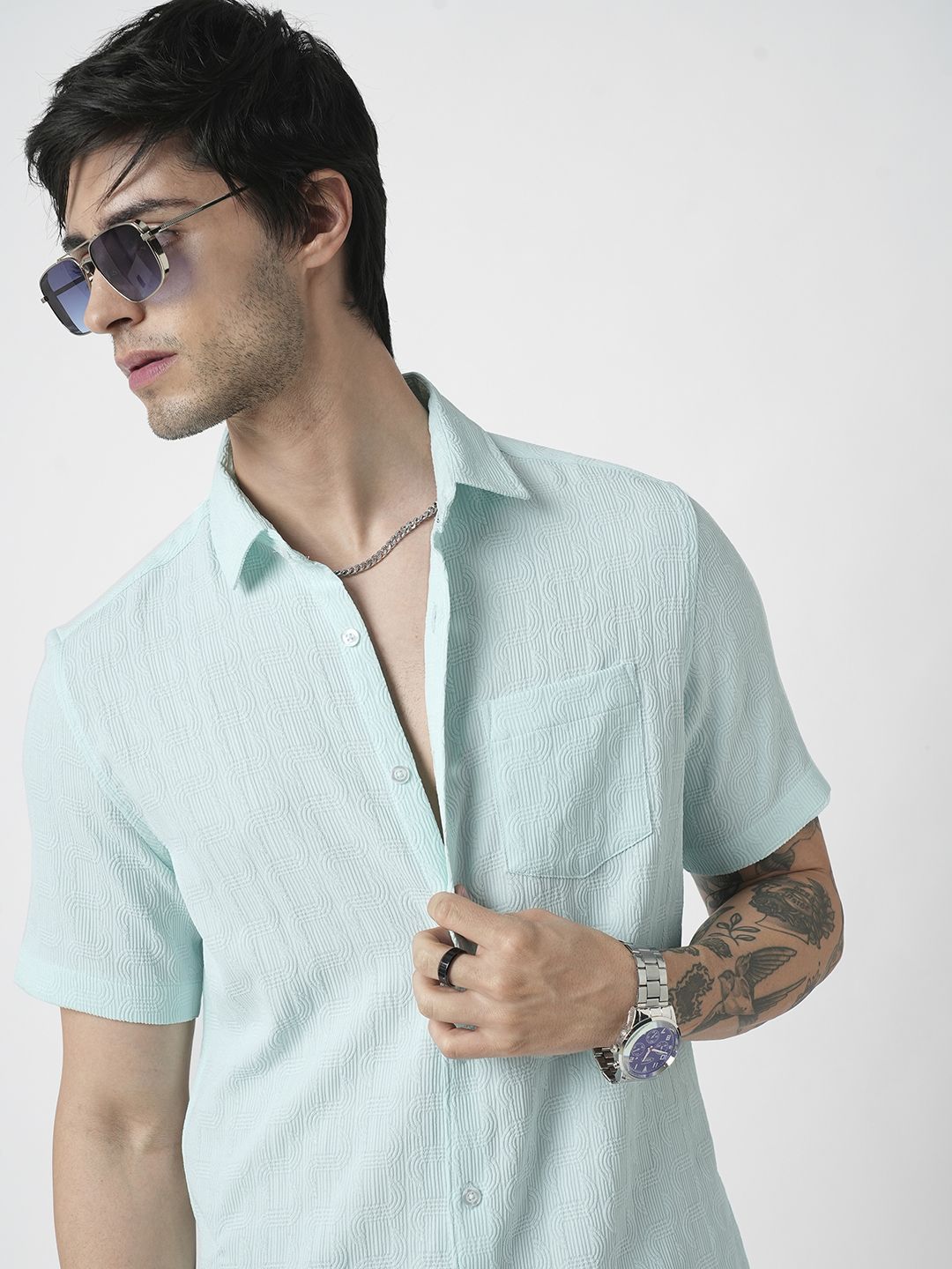 VASTRADO Men Classic Spread Collar Solid Slim Fit Casual Shirt