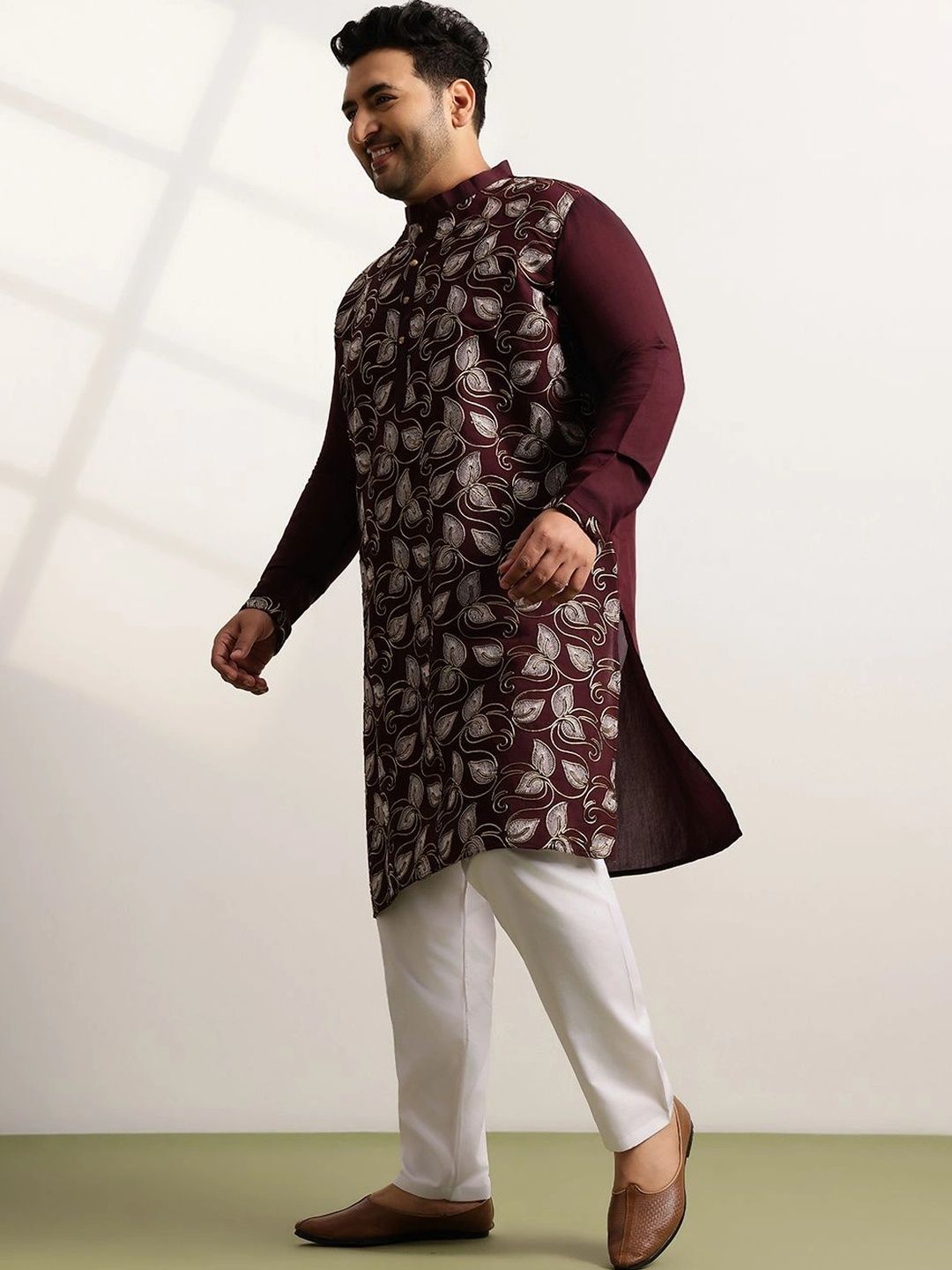 SOJANYA PLUS Men Ethnic Motifs Printed Regular Kurta with Trousers