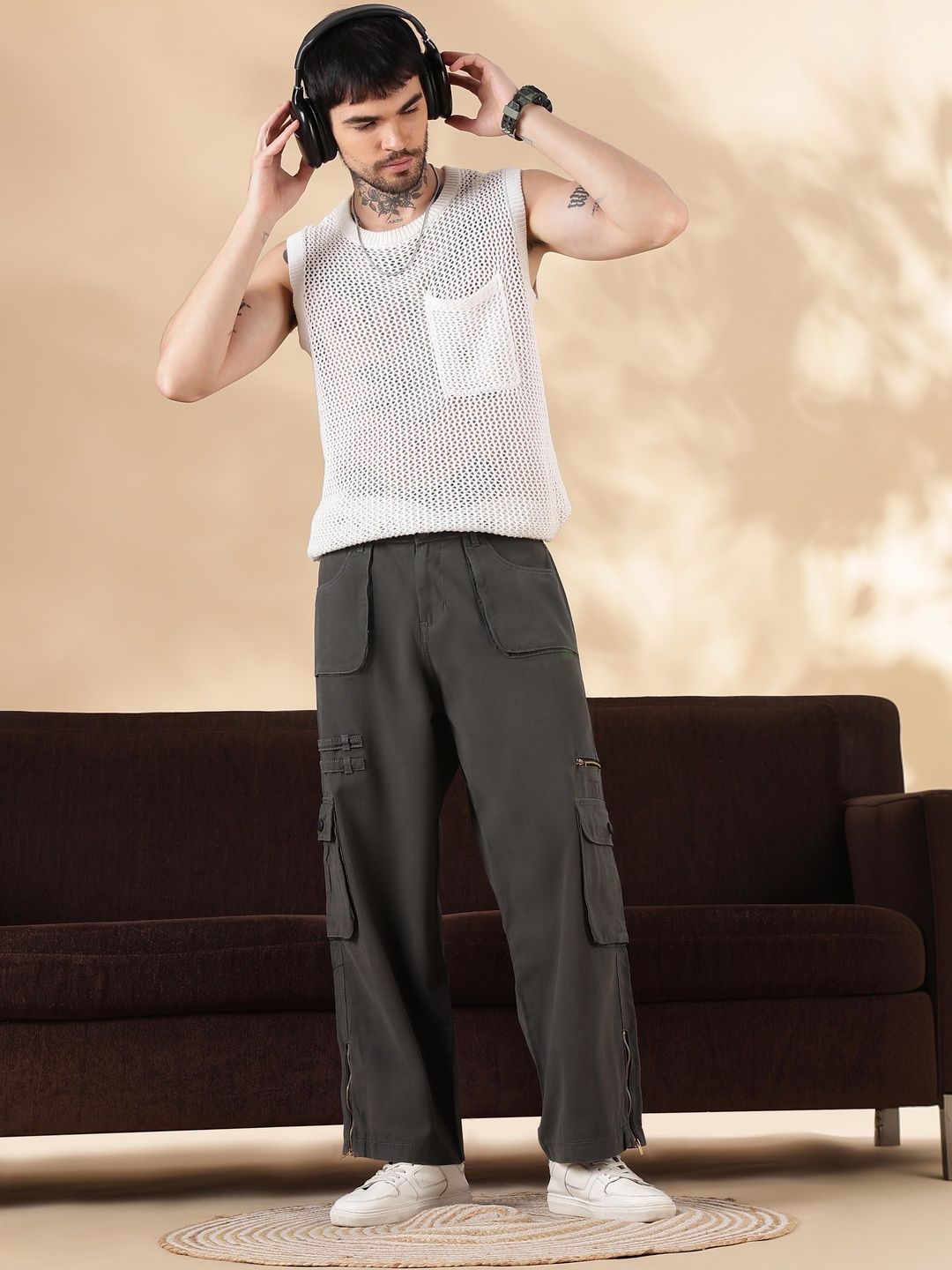 Eszett Men Easy Wash Cargos Seluar