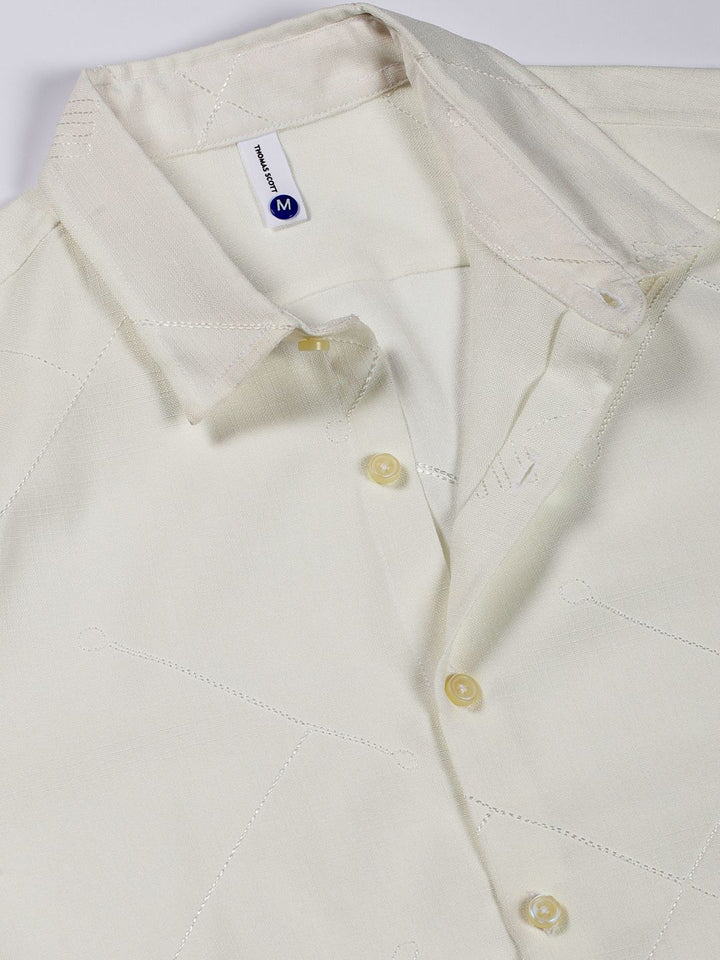 Thomas Scott Men Premium Spread Collar Textured Slim Fit Casual Shirt