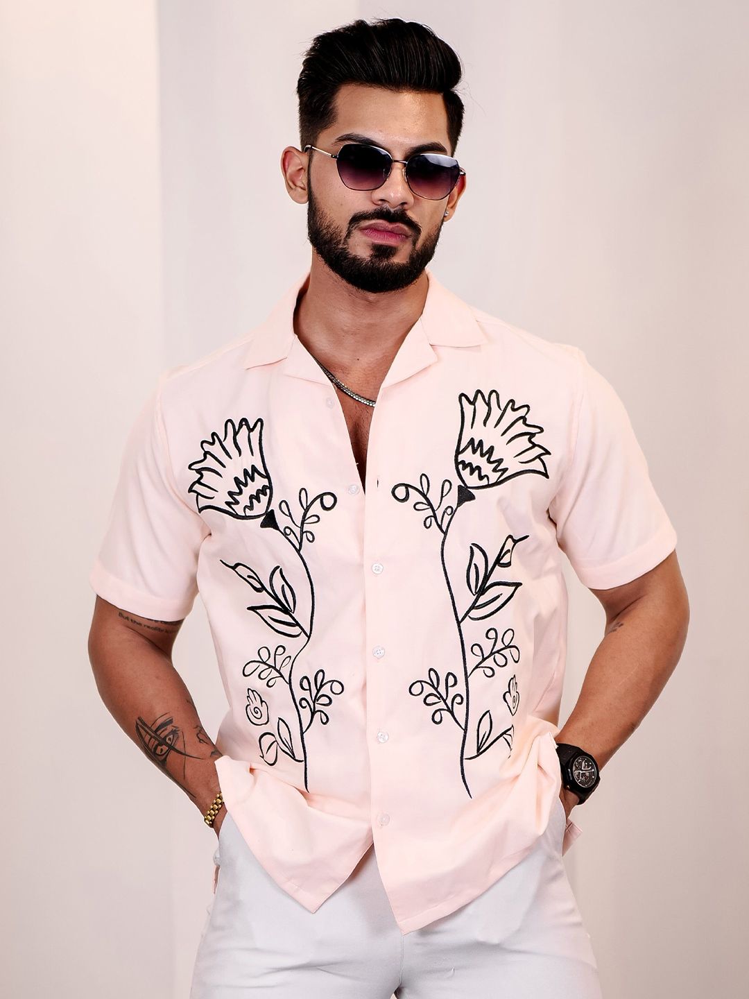Eszett Floral Printed Cutaway Collar Baju Kapas Tulen Kasual