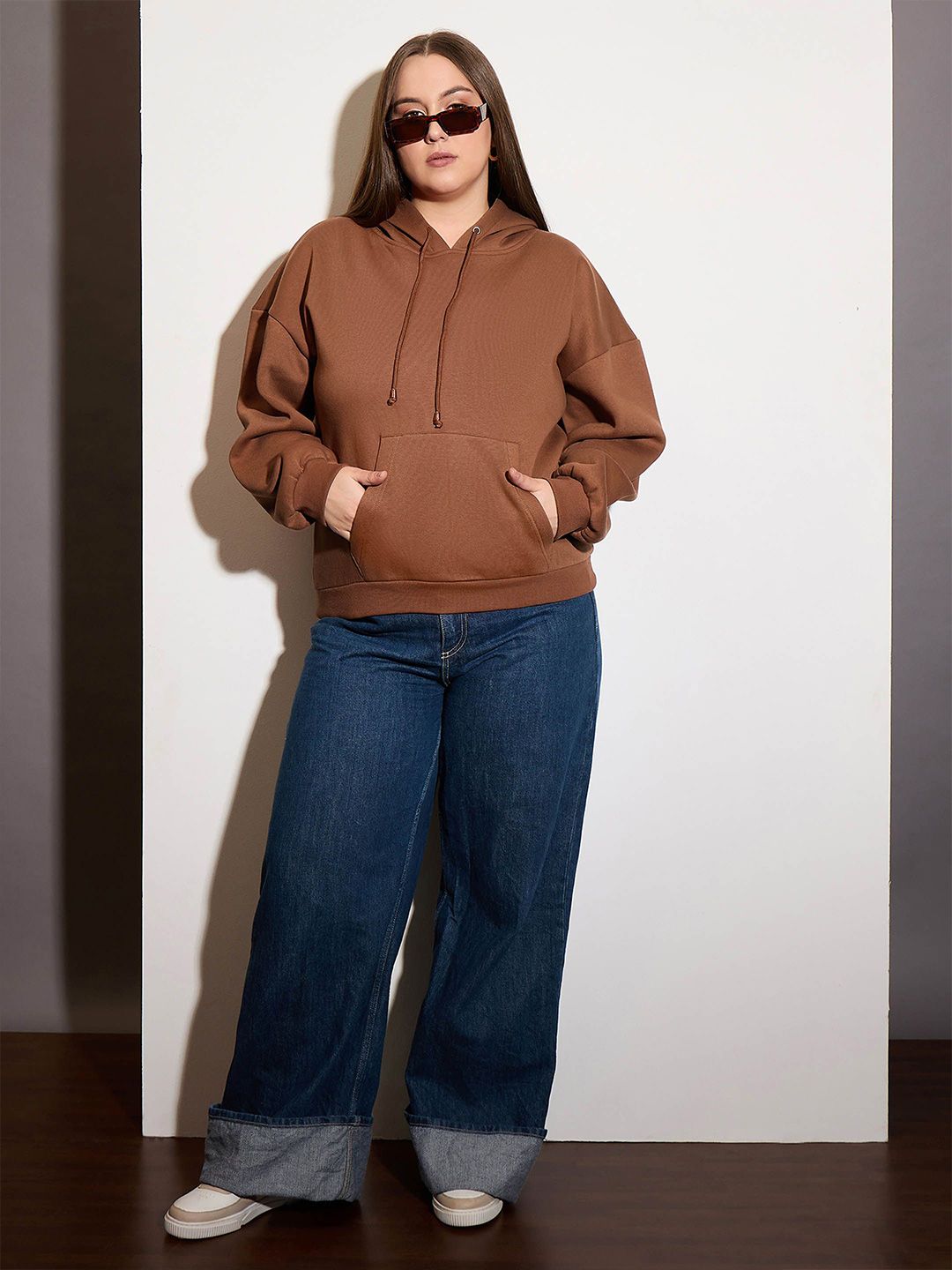 SASSAFRAS Curve Women Plus Size Hooded Pullover Sweatshirt