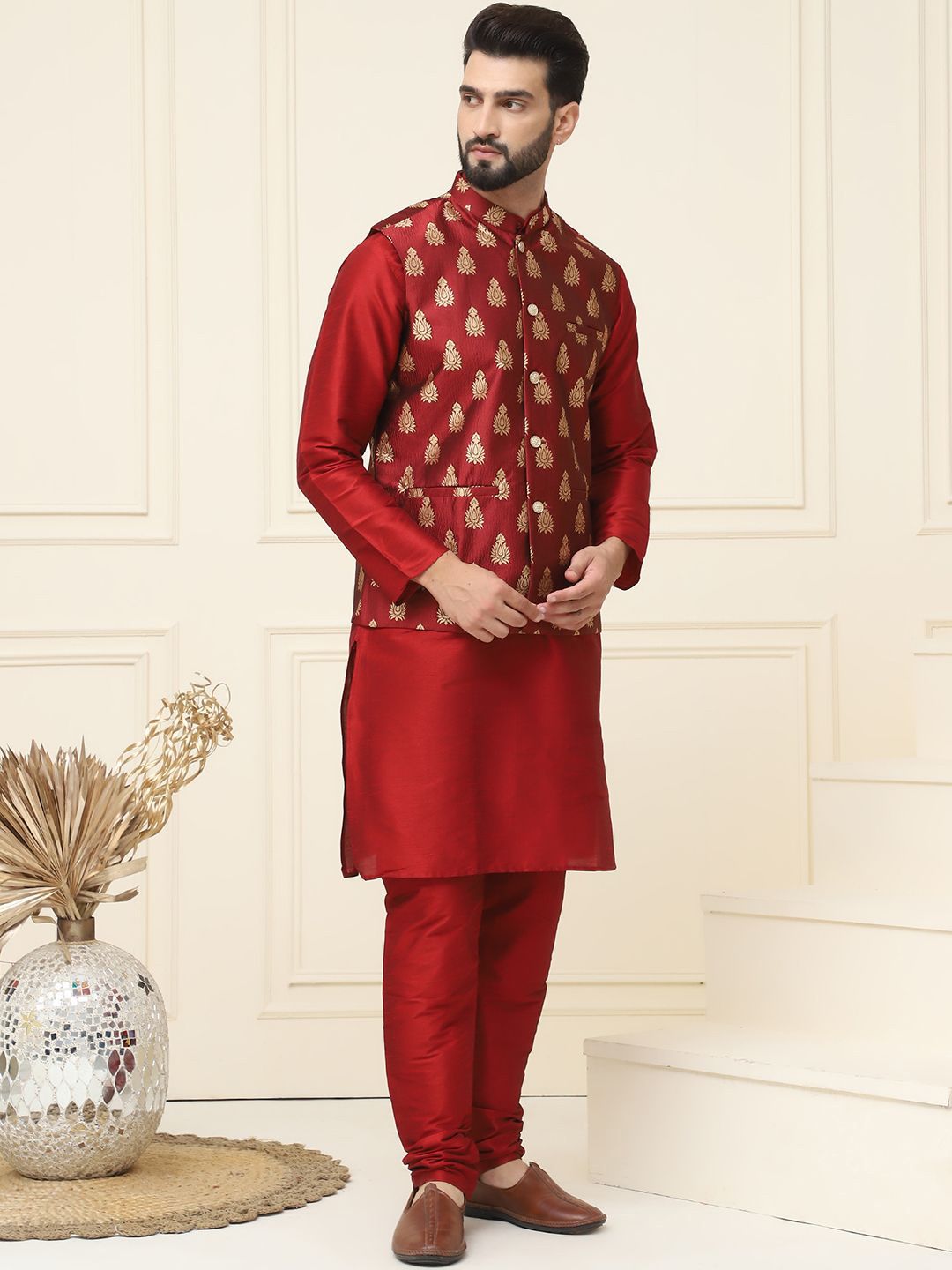 SOJANYA Mandarin Collar Kurta with Churidar With Nehru jacket