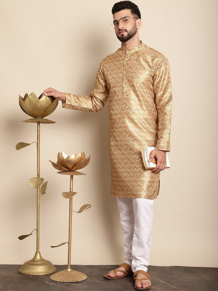 Motif Etnik Anouk Tenunan Rekaan Kurta Biasa dengan Churidar