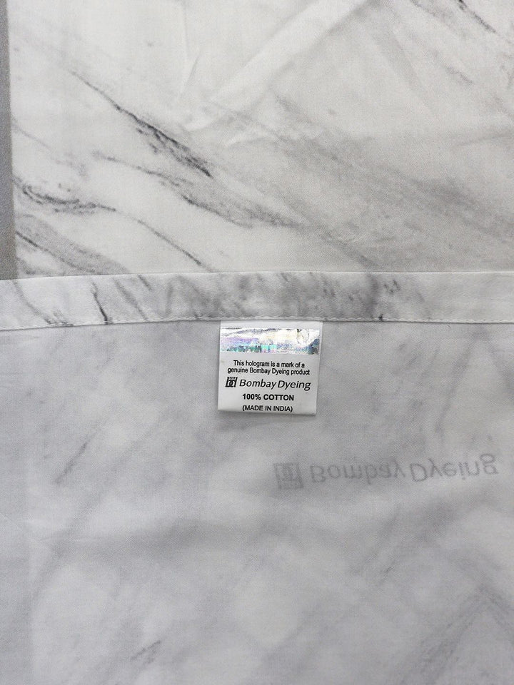 BOMBAY DYEING Urban Living Grey Printed 400 TC Cotton King Bedsheet with 4 Pillow Covers