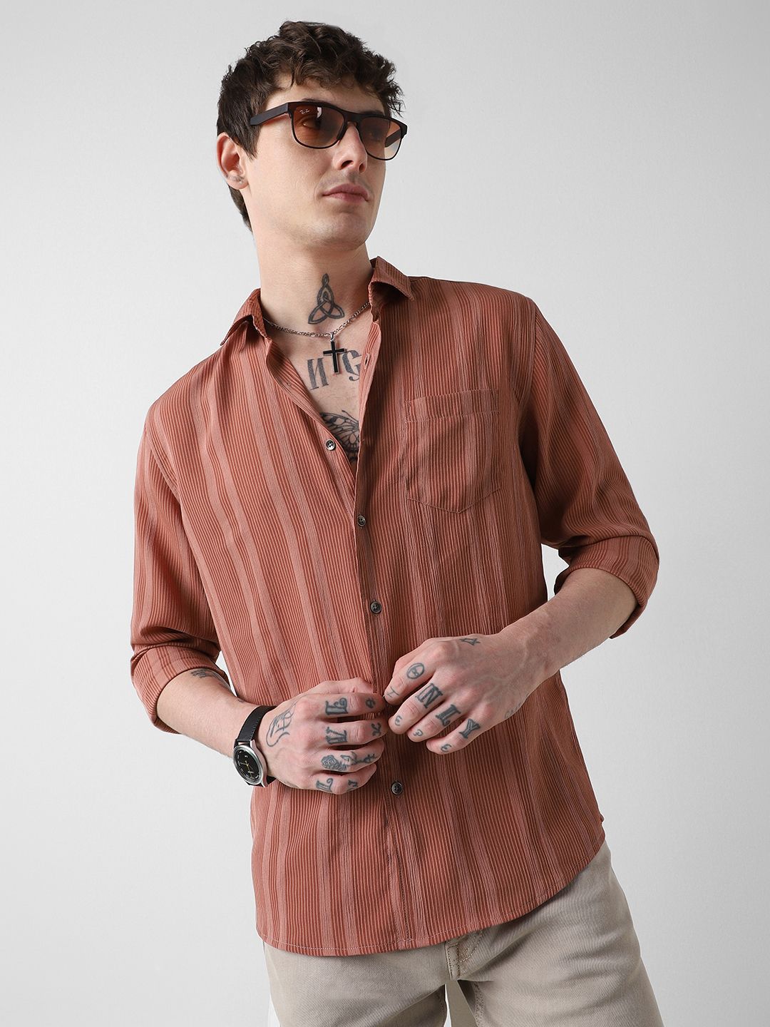 VASTRADO Men Classic Spread Collar Multi Striped Slim Fit Casual Shirt