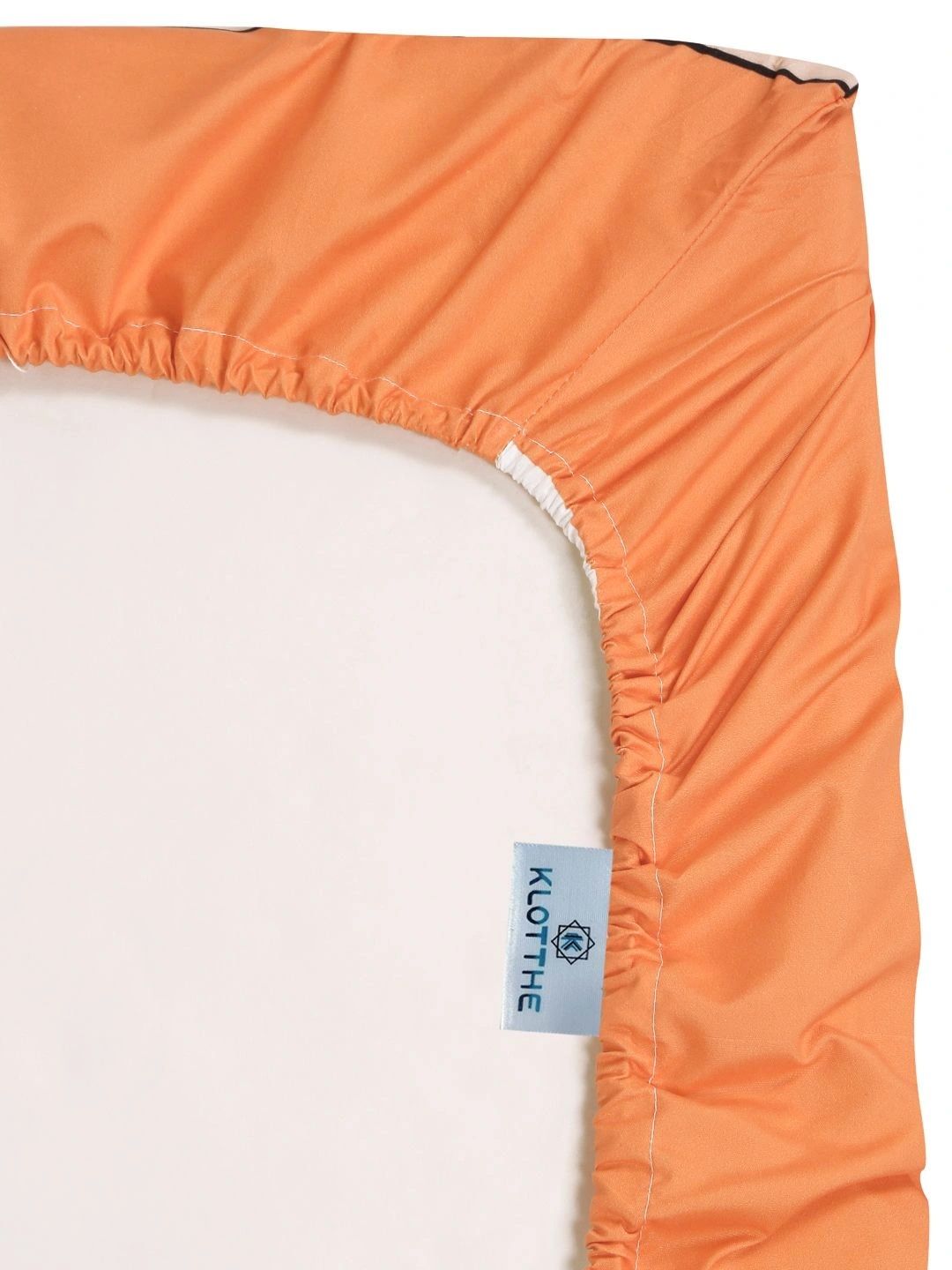 KLOTTHE Orange Geometric 400 TC Bedsheet with 2 Pillow Covers