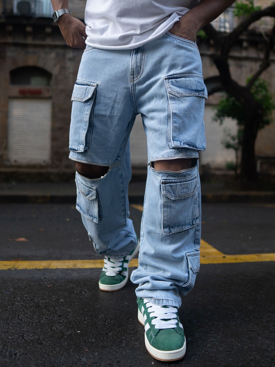 Powerlook Men Baggy Fit Mildly Distressed Light Fade Cotton Jeans