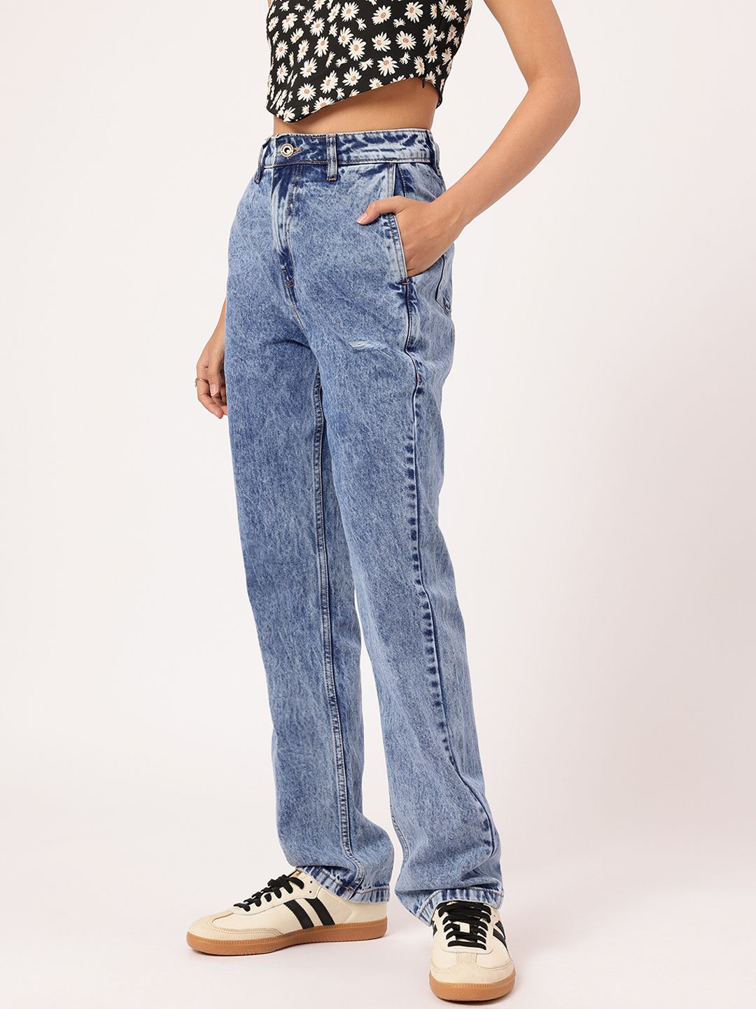 DressBerry Women Effortless Edge Straight Fit Jeans