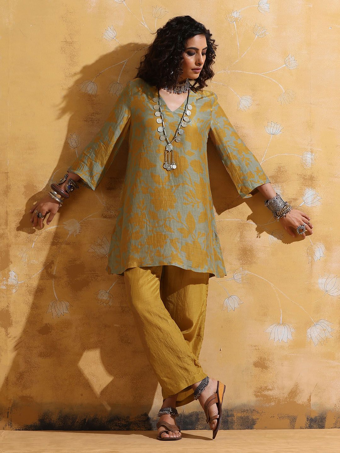 trueBrowns Printed Tunic With Trousers Co-Ords