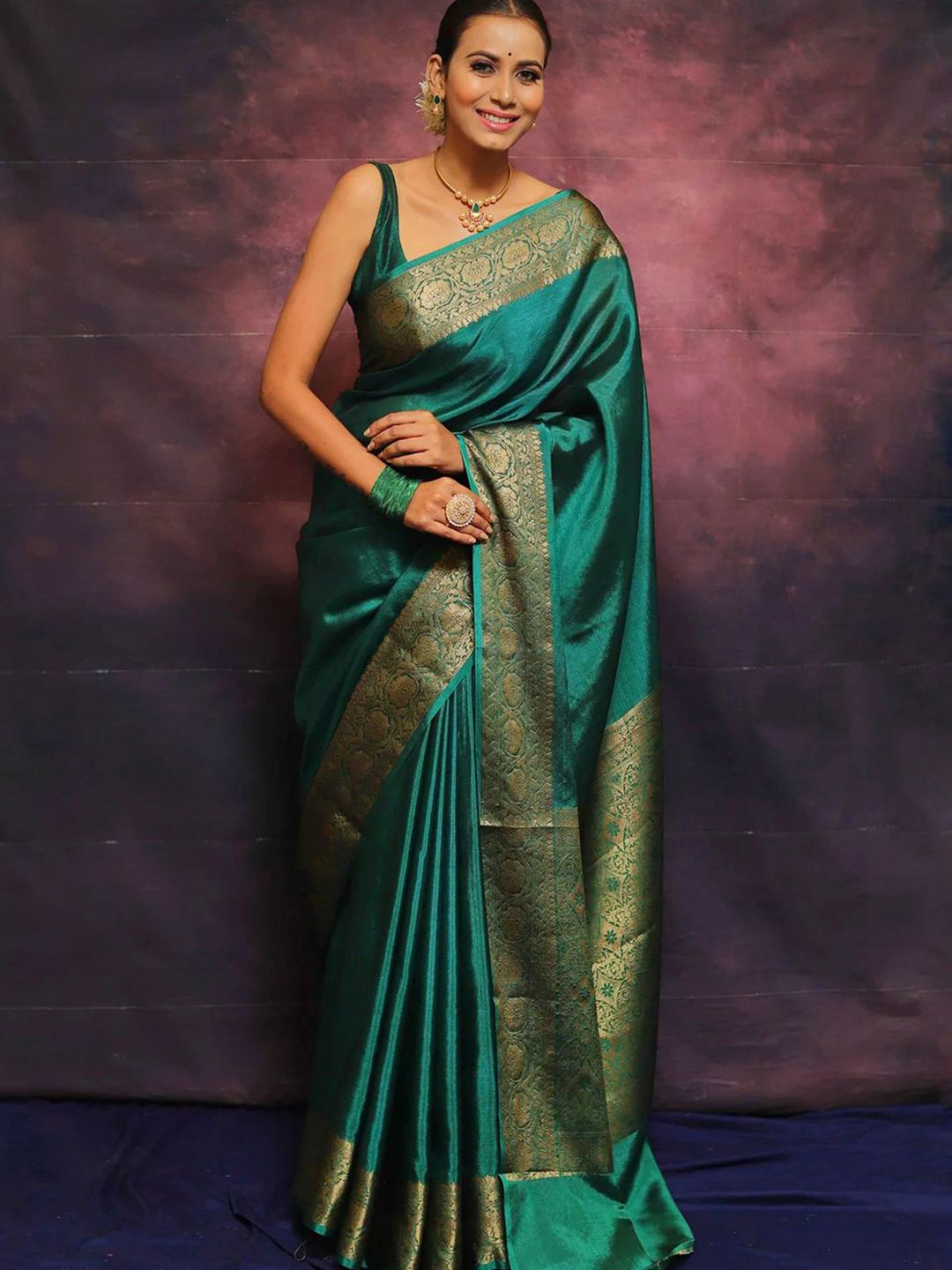KALINI Solid Zari Banarasi Saree