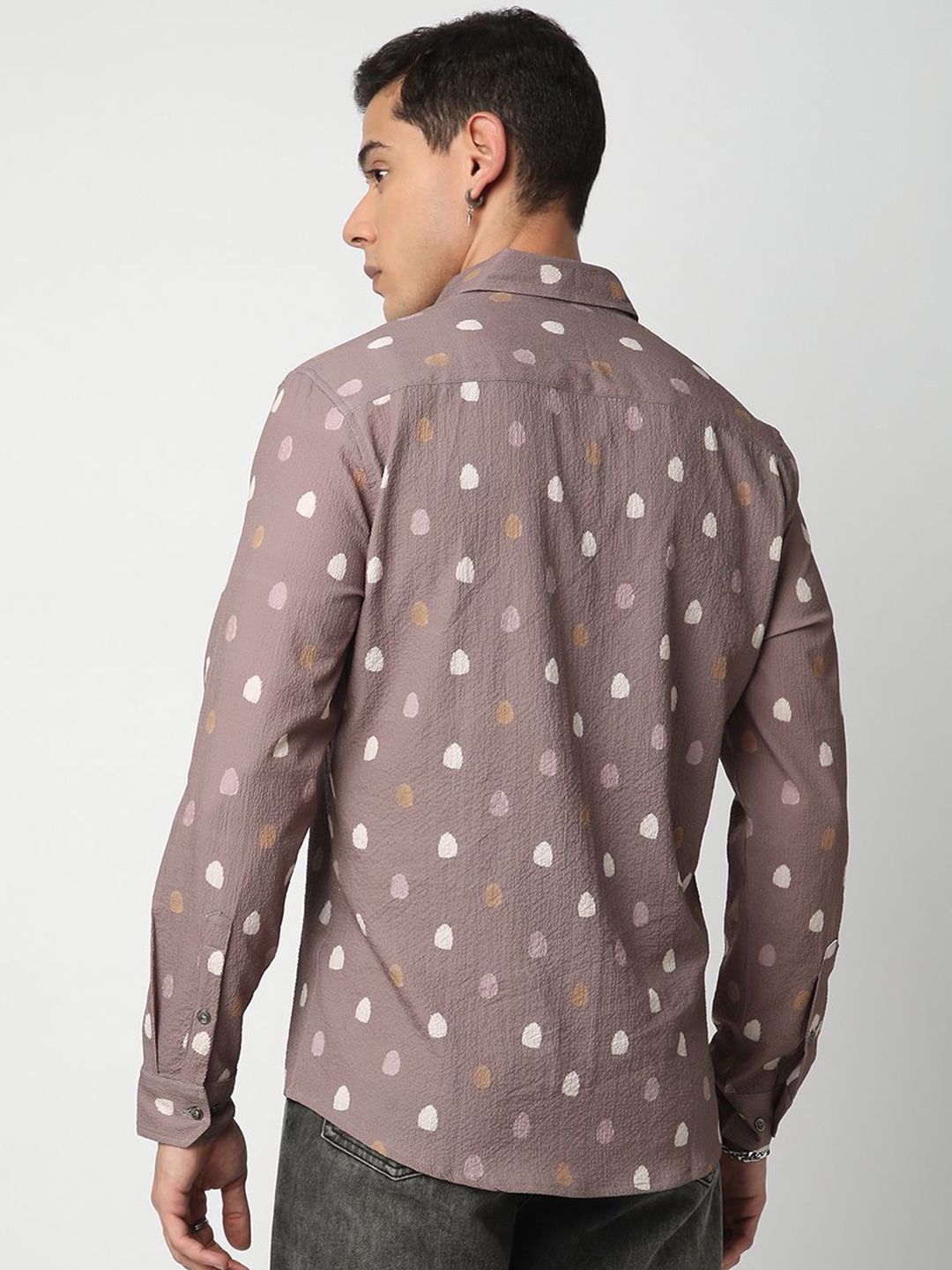 VASTRADO Men Classic Spread Collar Geometric Printed Slim Fit Casual Shirt
