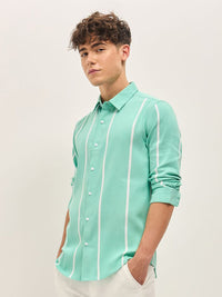 THE BEAR HOUSE Men Spread Collar Vertical Striped Cotton Slim Fit Casual Shirt