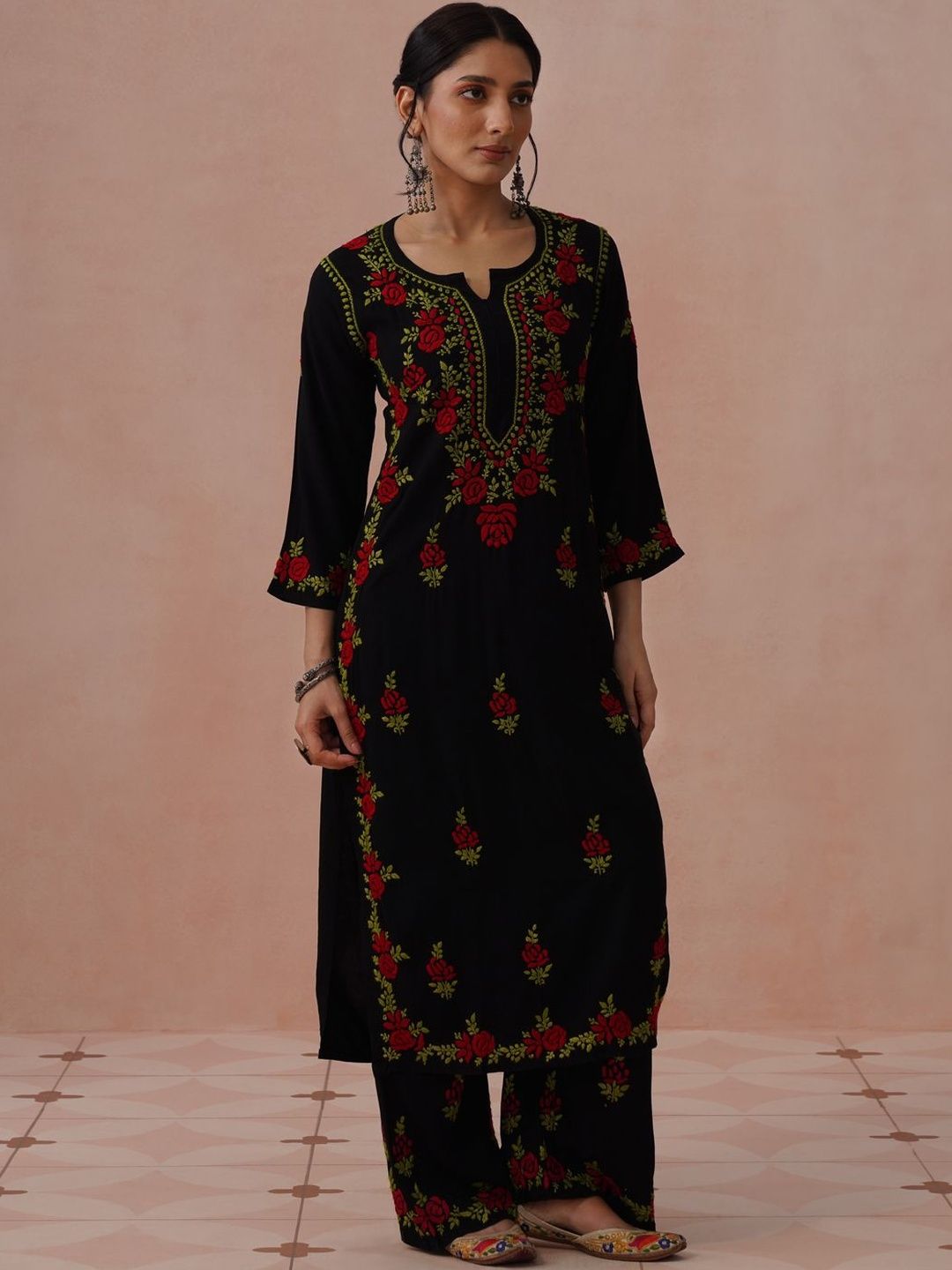 Rumah Chikankari Kurta Chikankari Biasa Wanita dengan Seluar