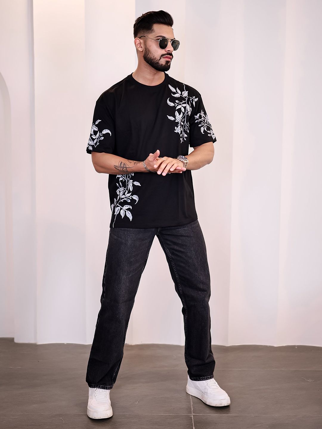 Eszett Men Floral Printed Round Neck Cotton Oversized T-shirt