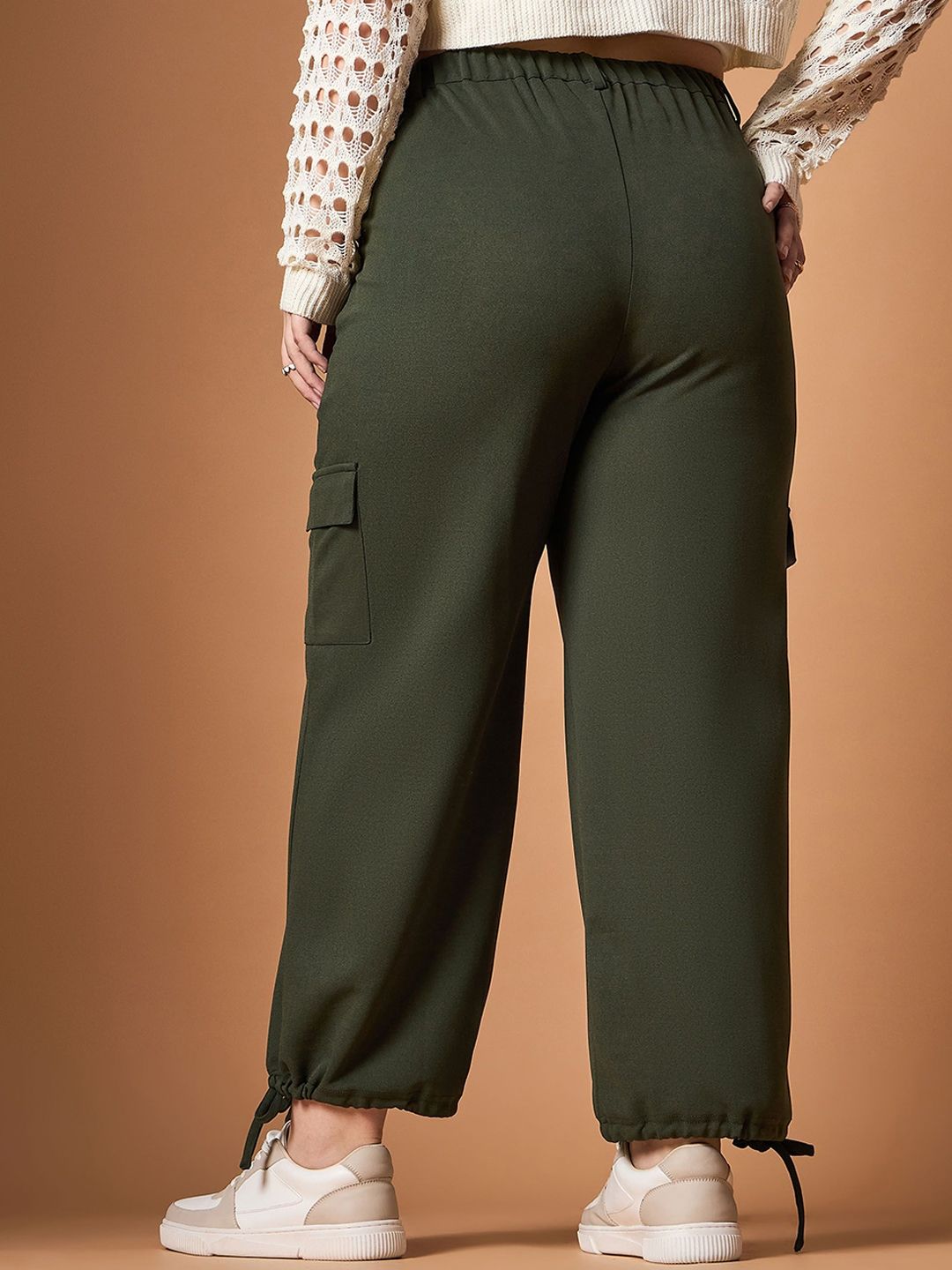 SASSAFRAS Curve Women Straight Fit High-Rise Cargos Trousers