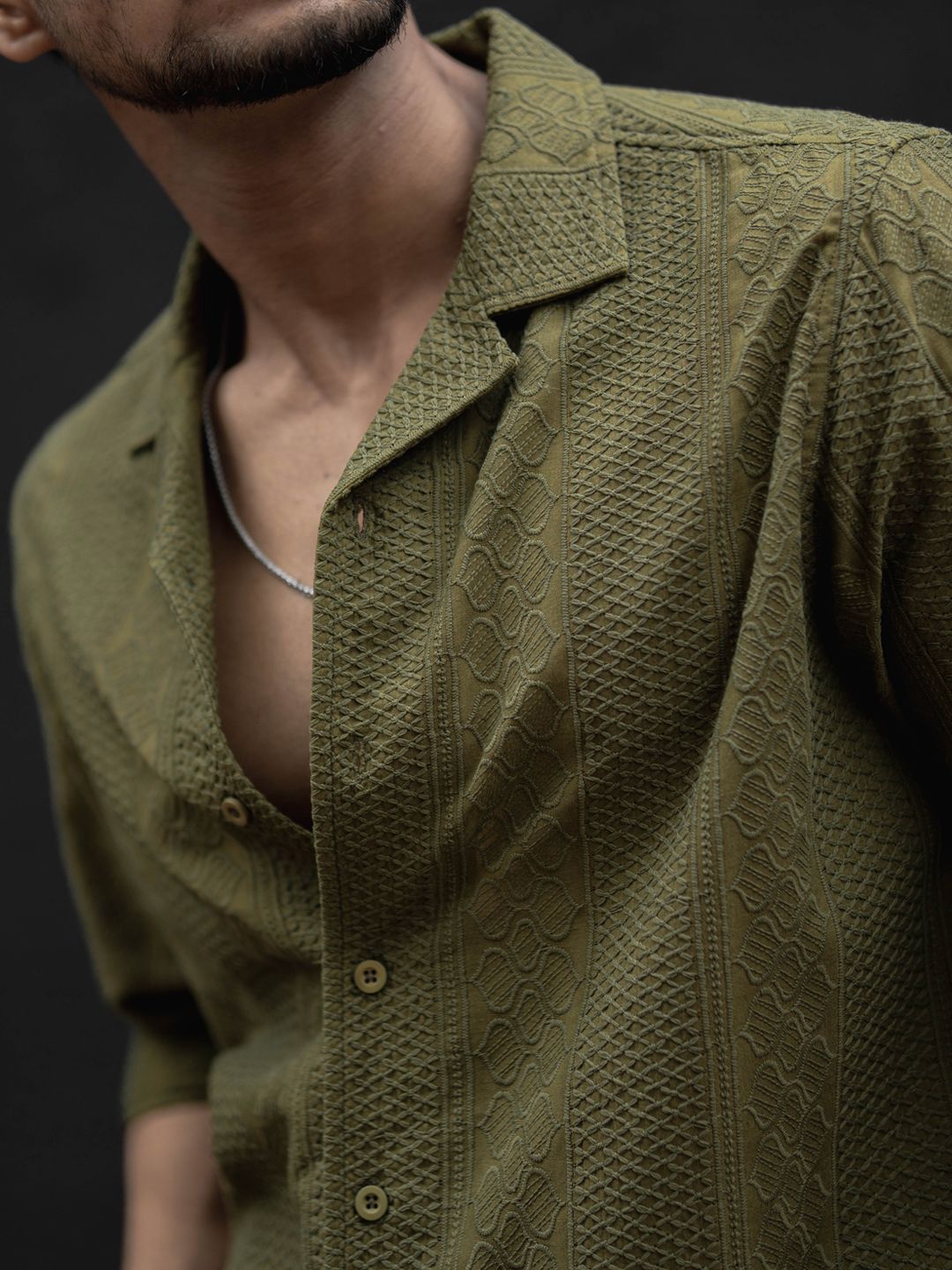 Powerlook Men Spread Collar Solid Casual Shirt