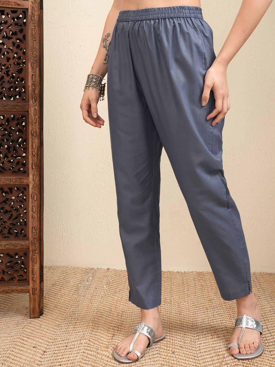 Vishudh Grey Geometric Printed Pure Cotton Straight Kurta With Trousers & Dupatta