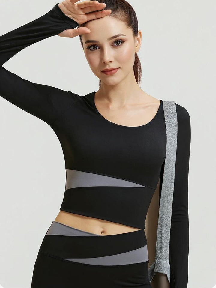HRX by Hrithik Roshan Women Colourblocked Fitted Crop Top