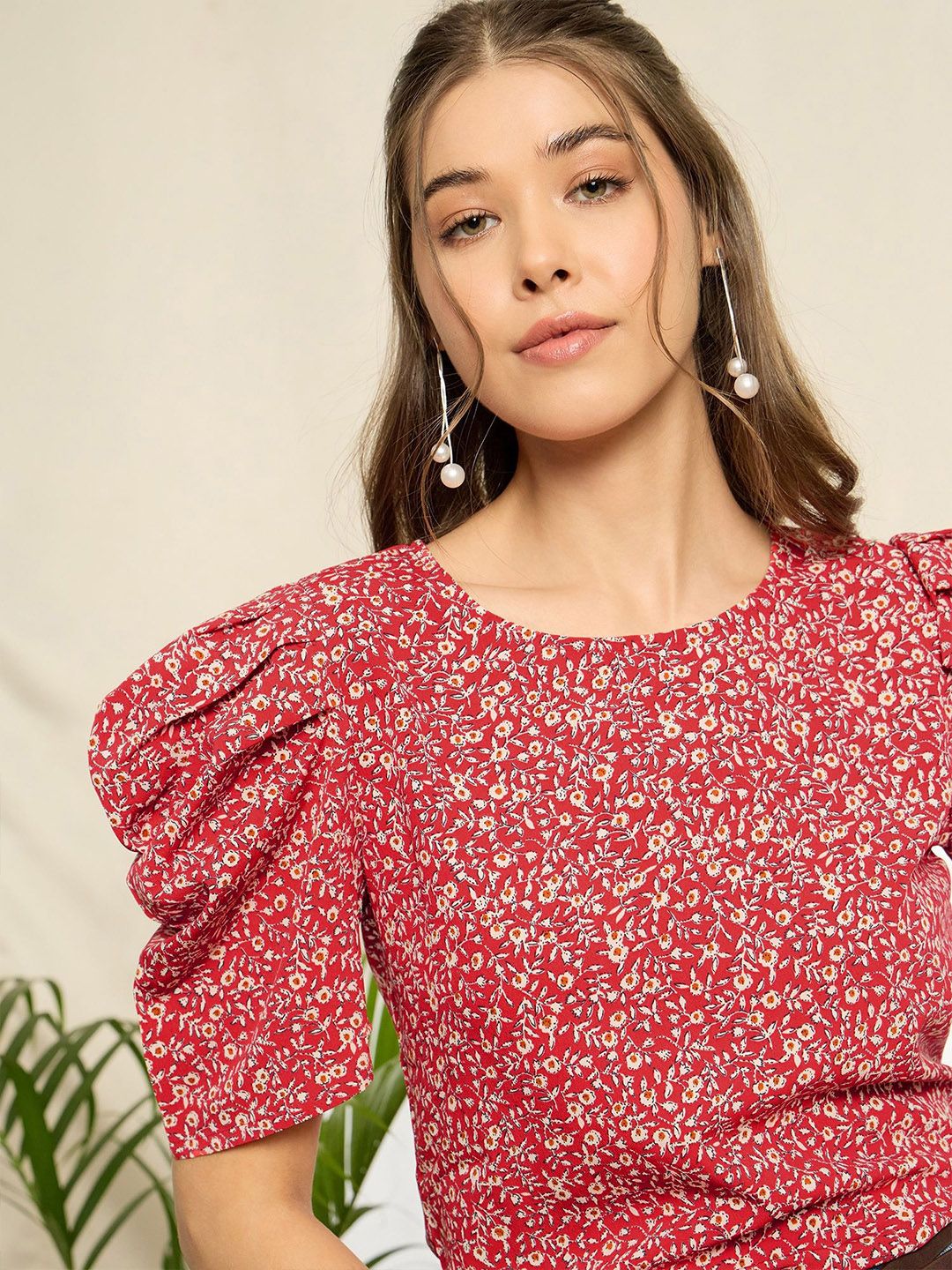 Berrylush Floral Print Puff Sleeve Top